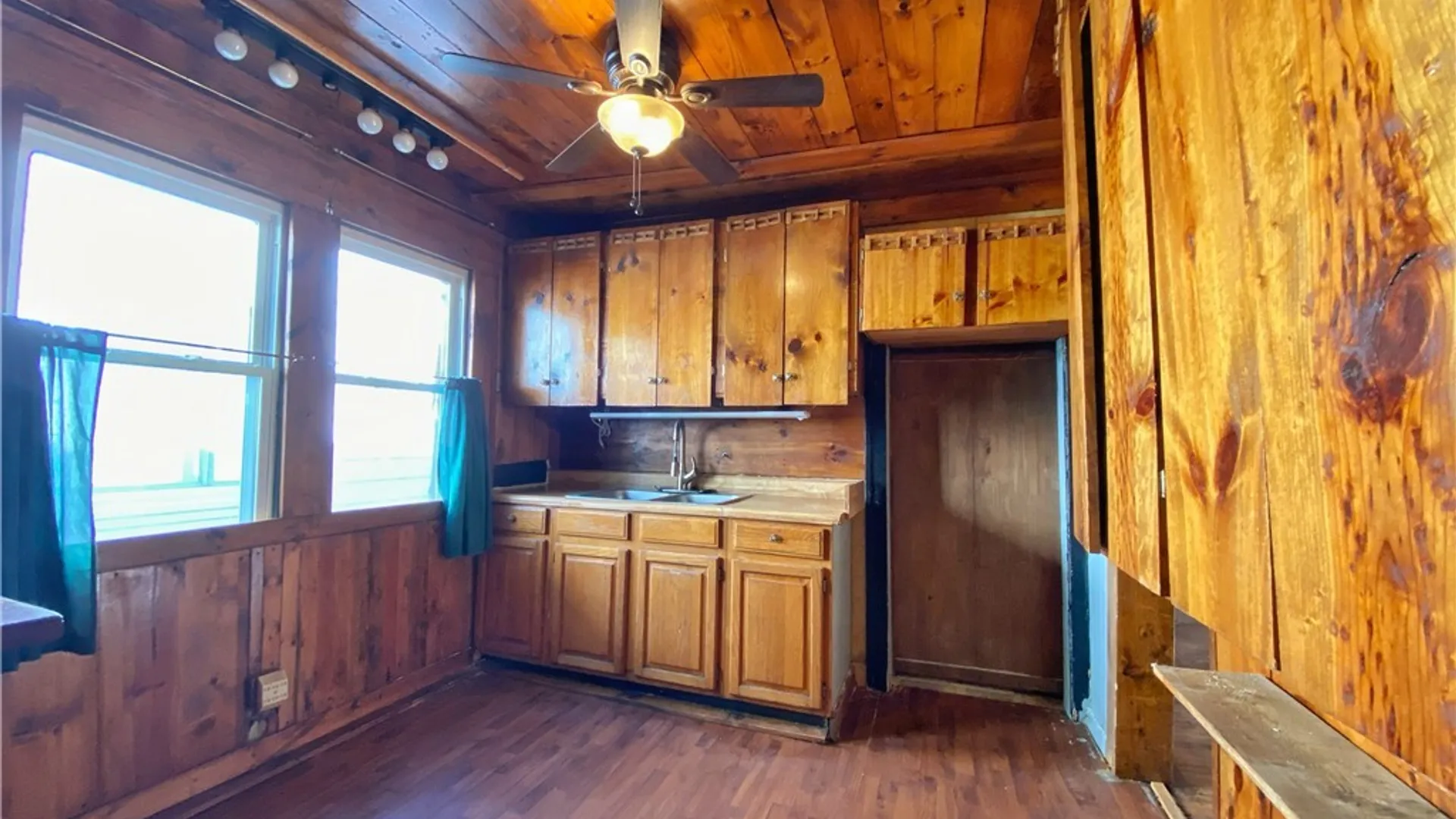 Property at 462 Hewitt Avenue, Buffalo, NY 14215 18