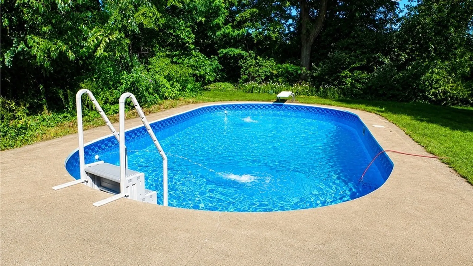 Property at 16 Marvin Ct, Hamburg, NY 14075 23
