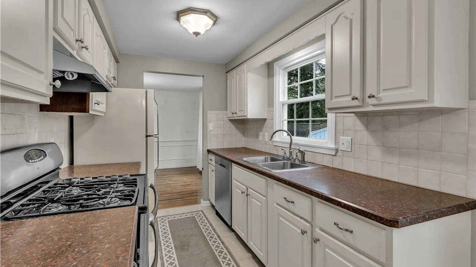 Property at 465 Rowley Road, Cheektowaga, NY 14043 18