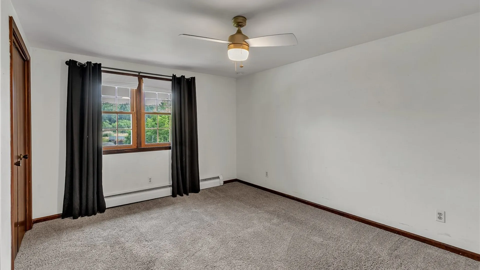 Property at 465 Rowley Road, Cheektowaga, NY 14043 33