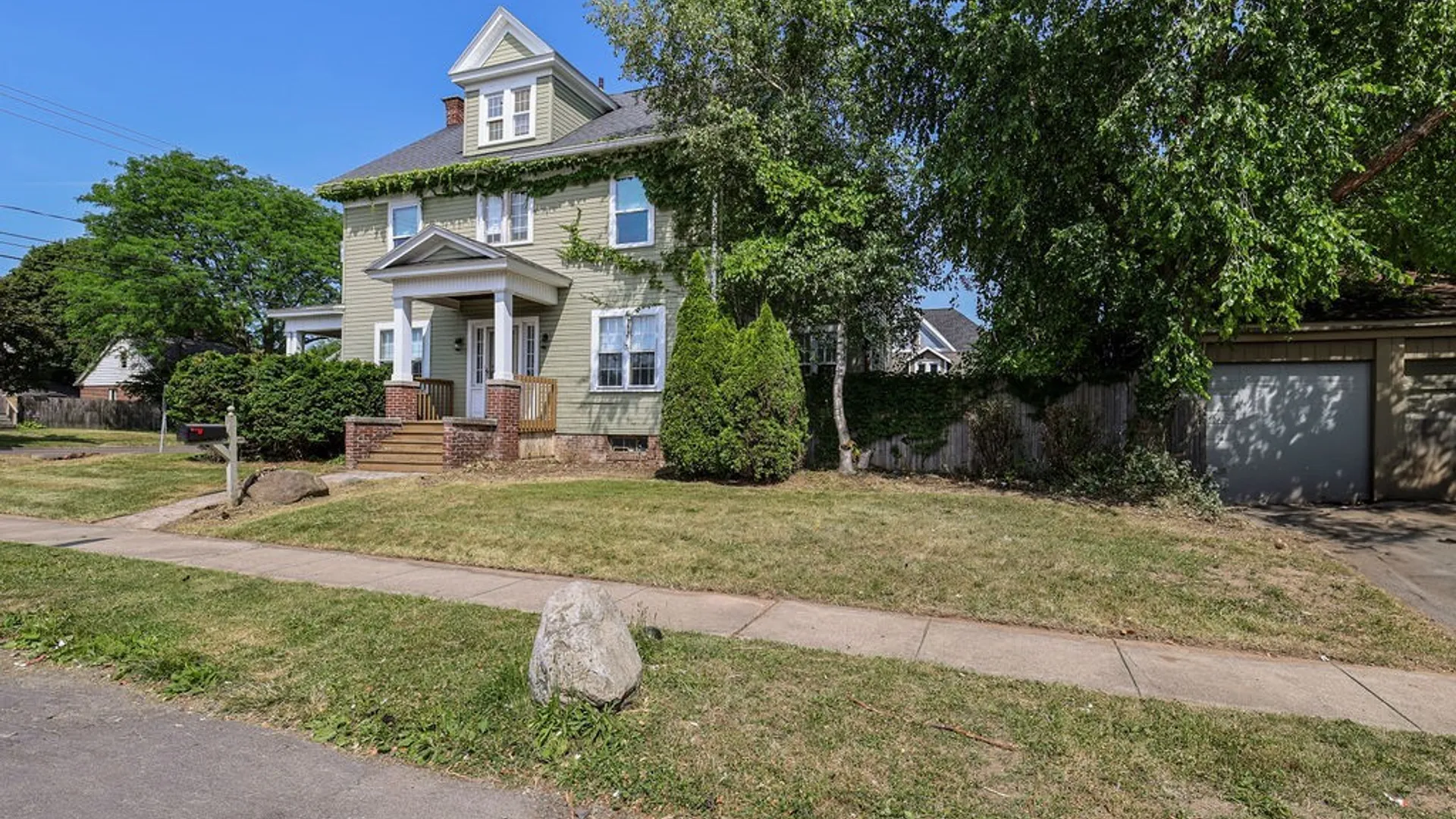 Property at 400 Avery Avenue, Syracuse, NY 13204 6