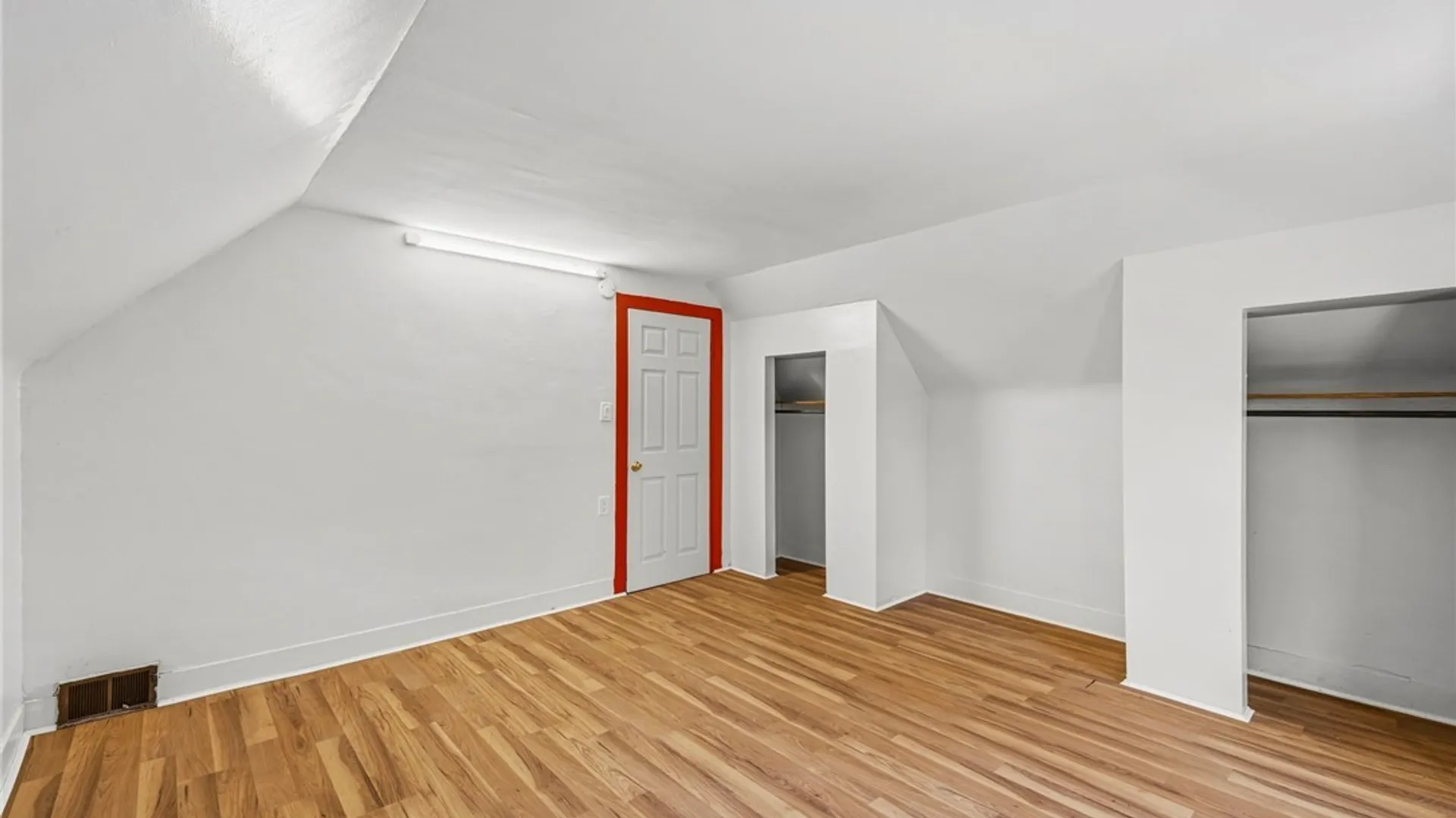 Property at 34 Schiller Street, Buffalo, NY 14206 36
