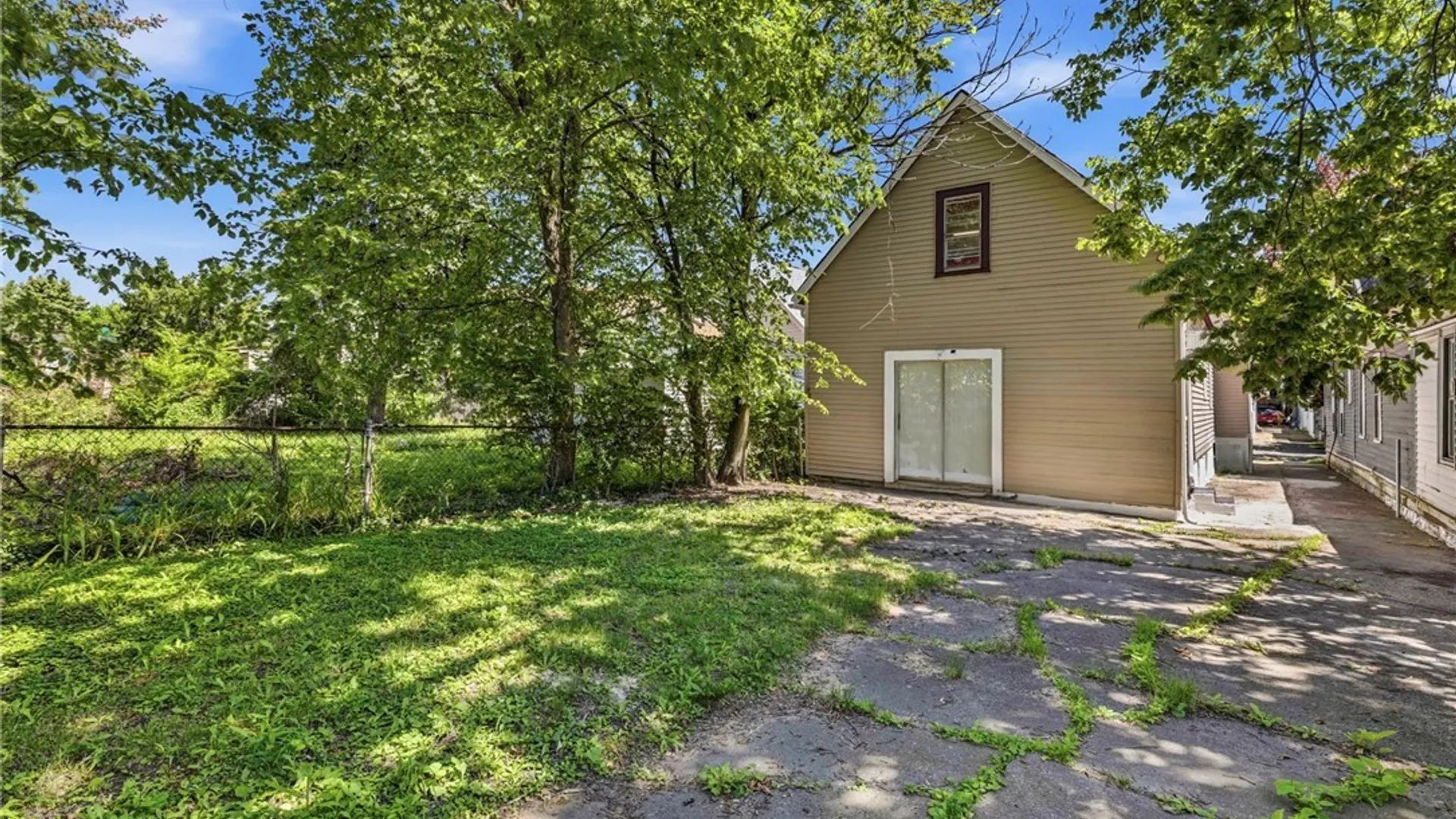Property at 34 Schiller Street, Buffalo, NY 14206 43
