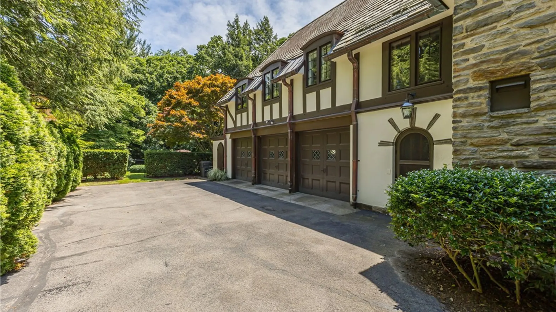 Property at 151 Ambassador Drive, Brighton, NY 14610 8