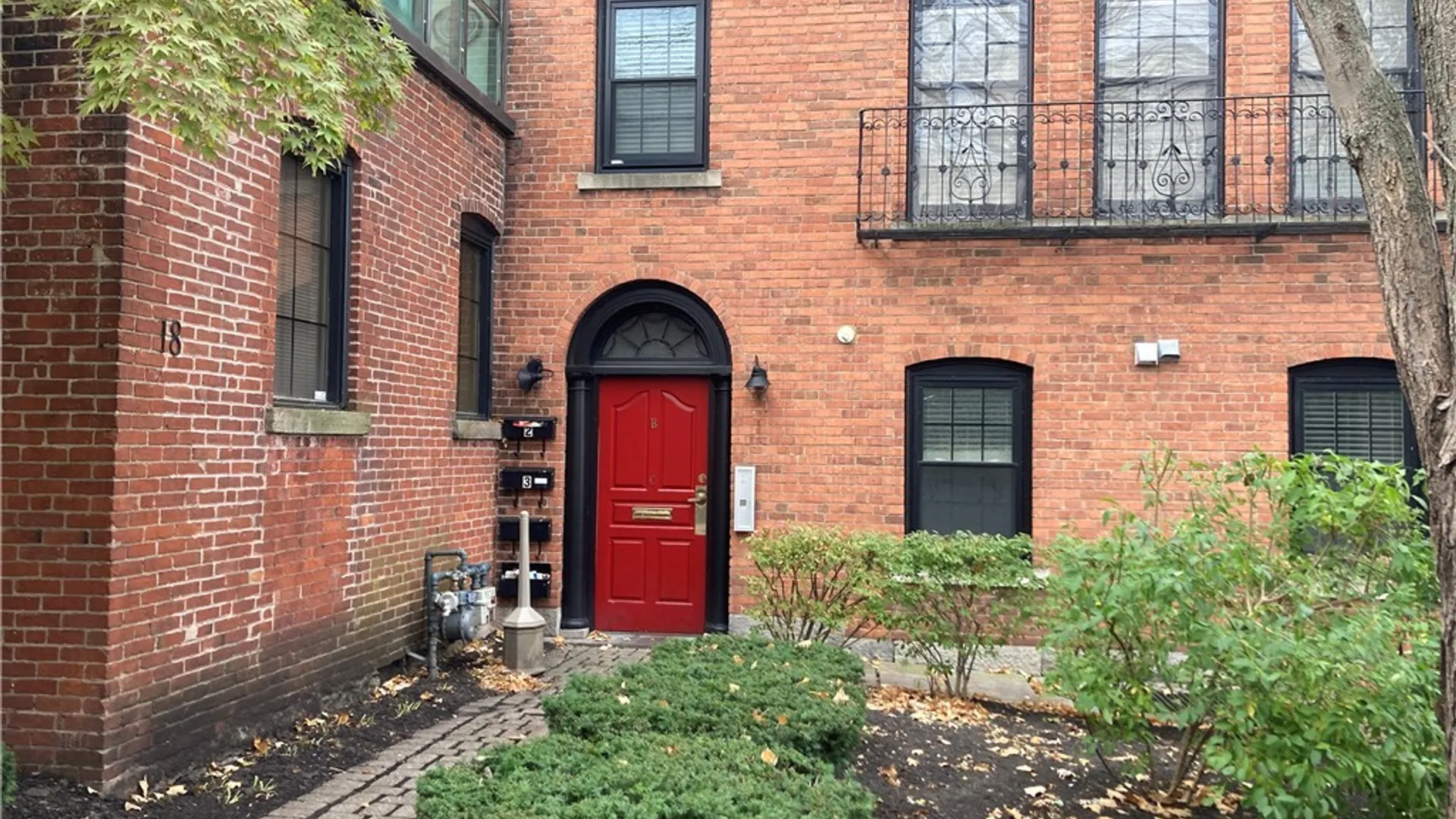 Property at 20 Tracy Street, Buffalo, NY 14201 2