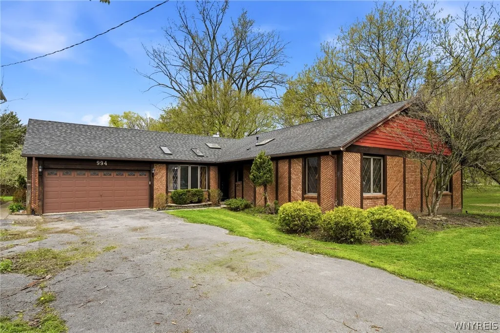 Property at 994 Sweeney Street, North Tonawanda, NY 14120
