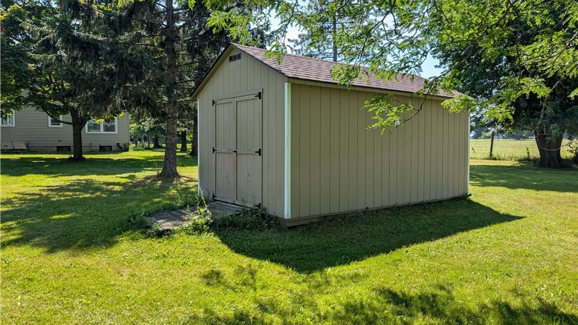 Property at 3402 Fruit Avenue, Ridgeway, NY 14103 44