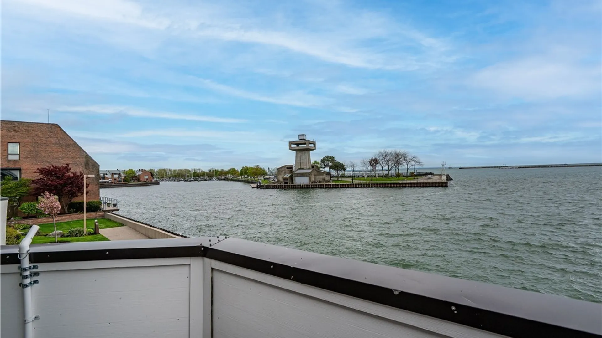 Property at 36 Harbour Point, Buffalo, NY 14202 7