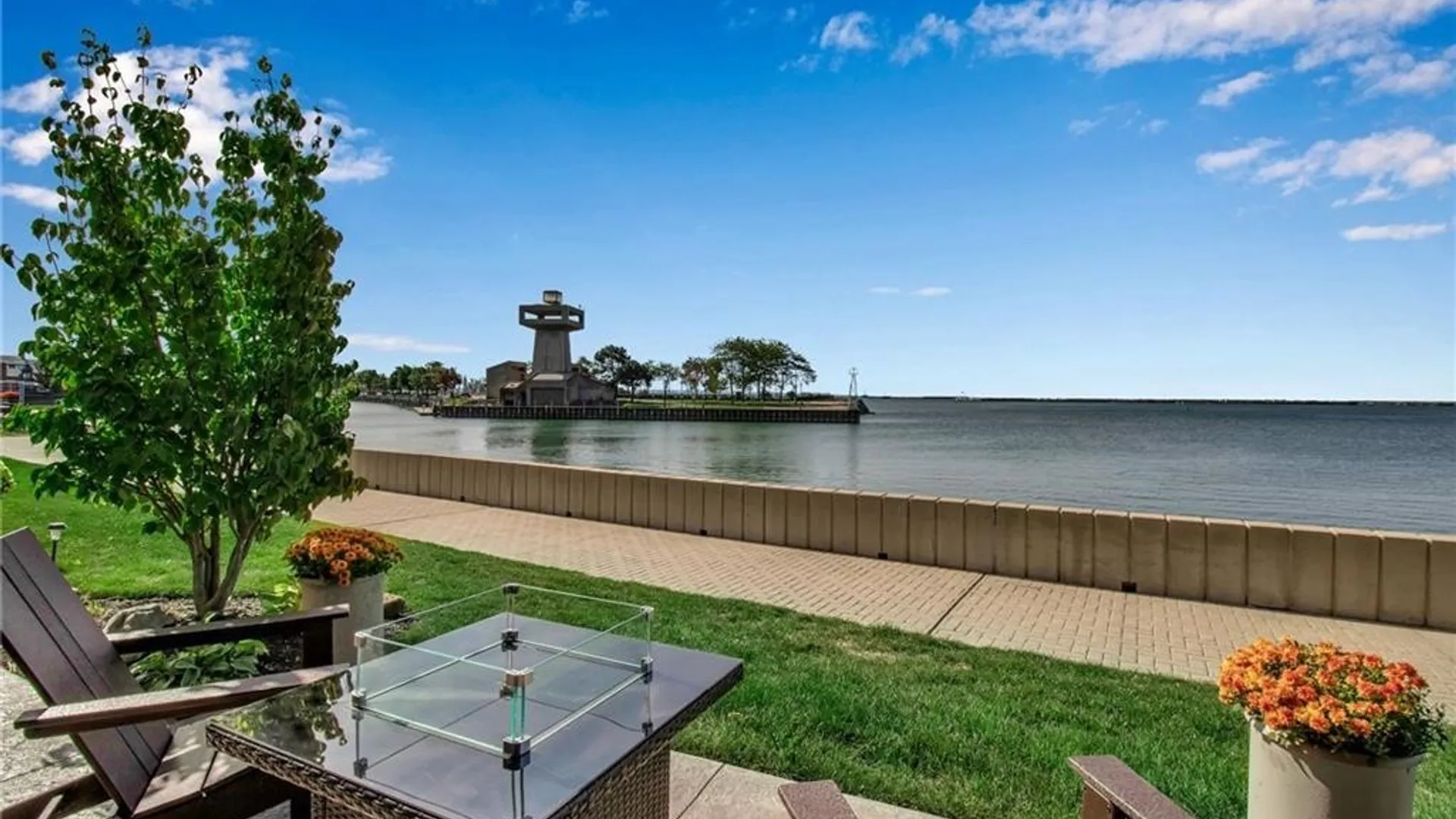 Property at 36 Harbour Point, Buffalo, NY 14202 23