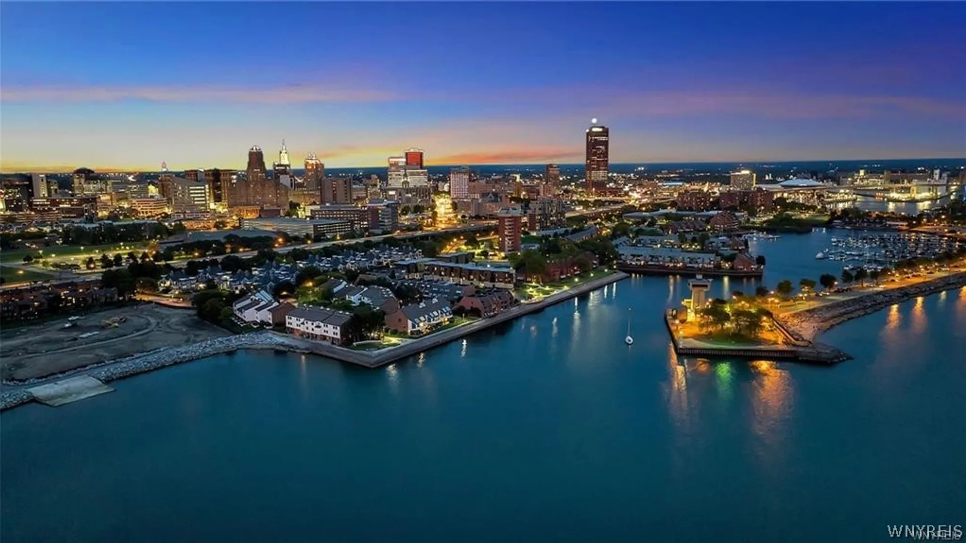 Property at 36 Harbour Point, Buffalo, NY 14202 29