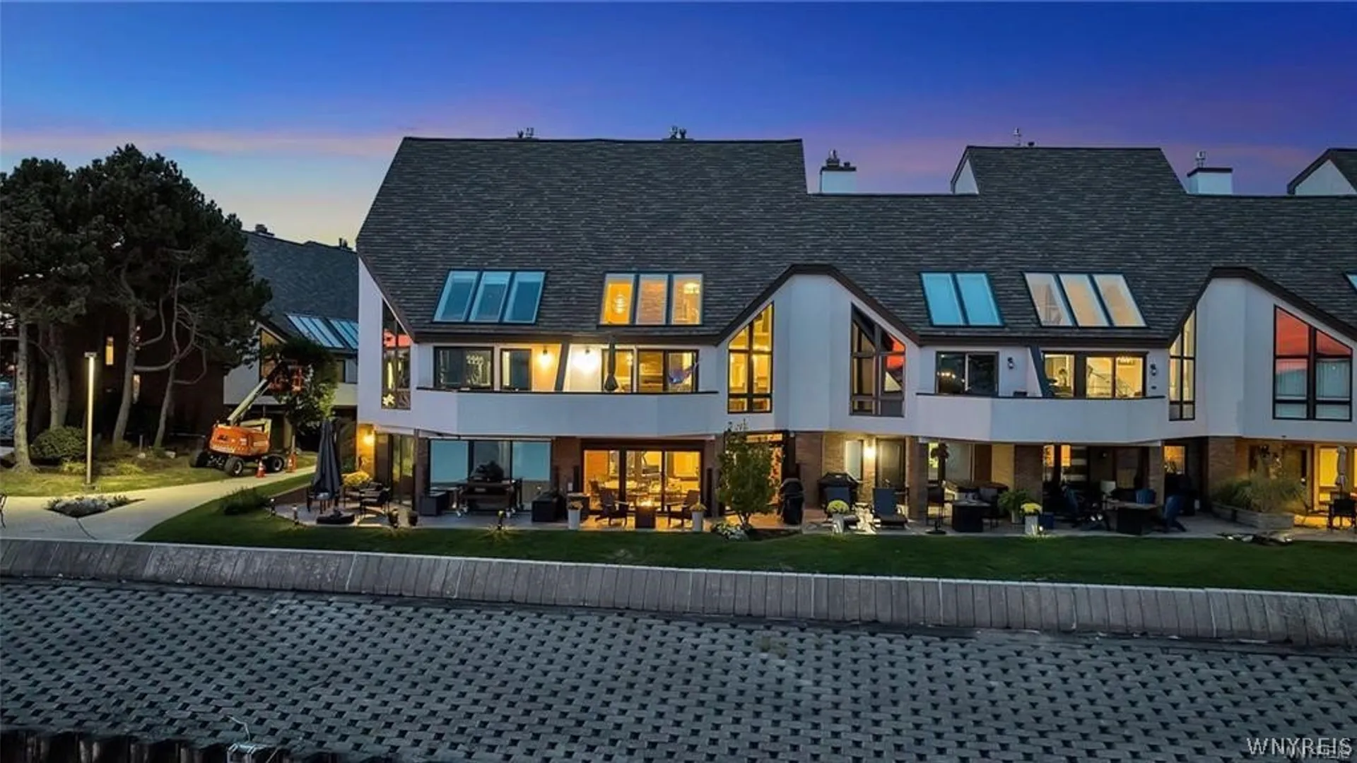 Property at 36 Harbour Point, Buffalo, NY 14202 31