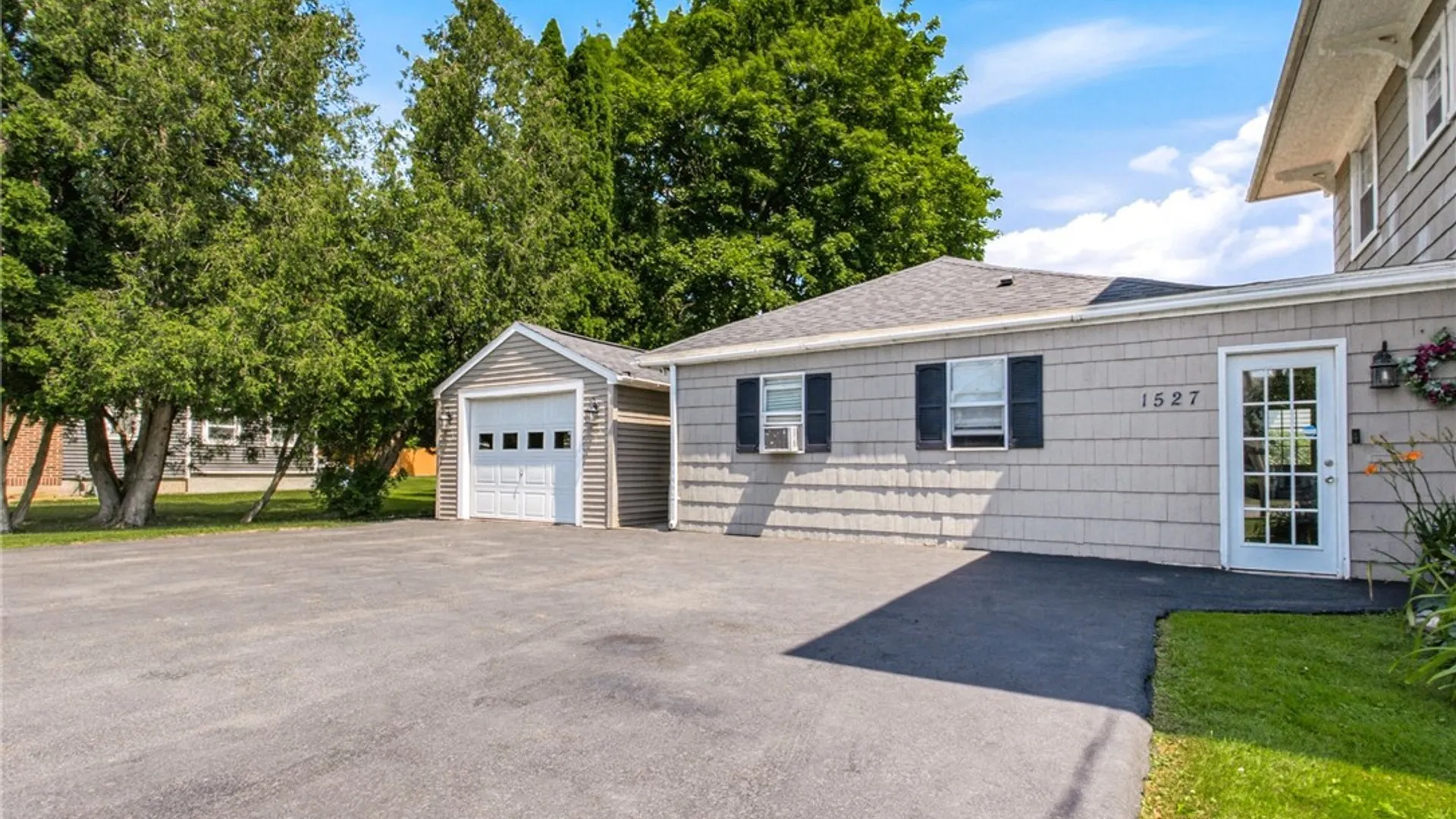 Property at 1527 Mohawk Street, Utica, NY 13501 39