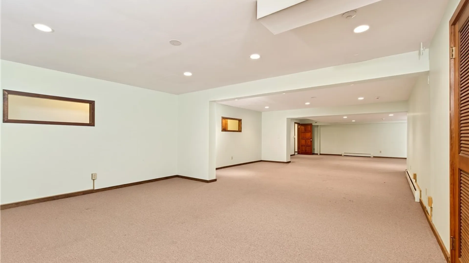 Property at 45 Red Wing Court, Amherst, NY 14051 37