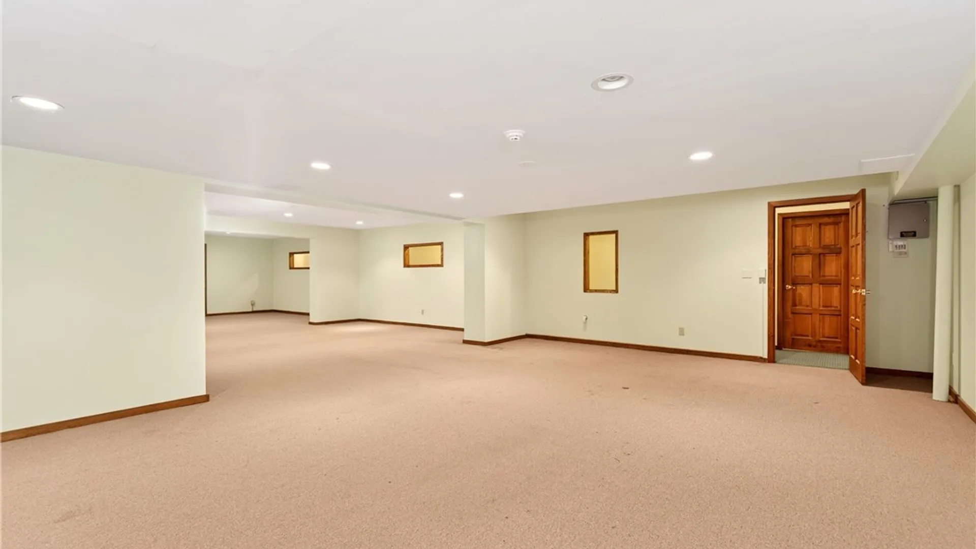 Property at 45 Red Wing Court, Amherst, NY 14051 38