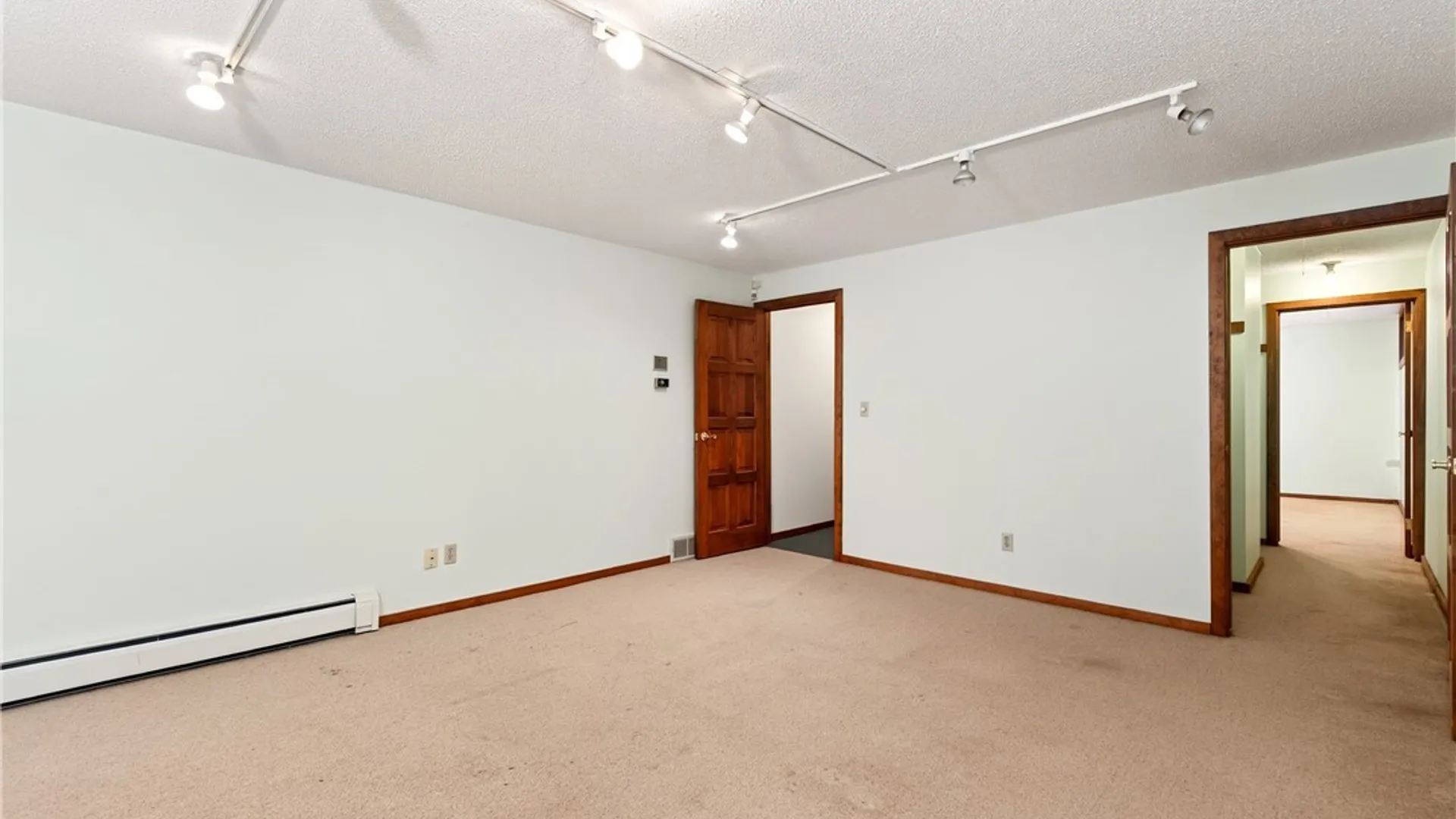 Property at 45 Red Wing Court, Amherst, NY 14051 39