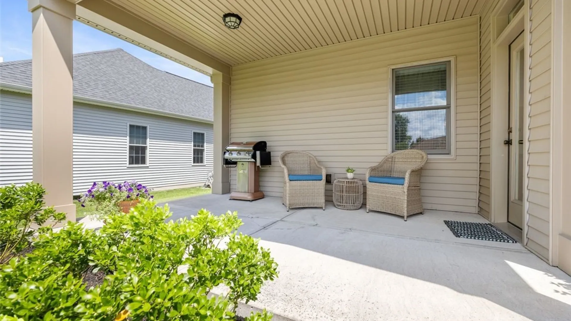 Property at 29 Brantley Way, Perinton, NY 14526 33
