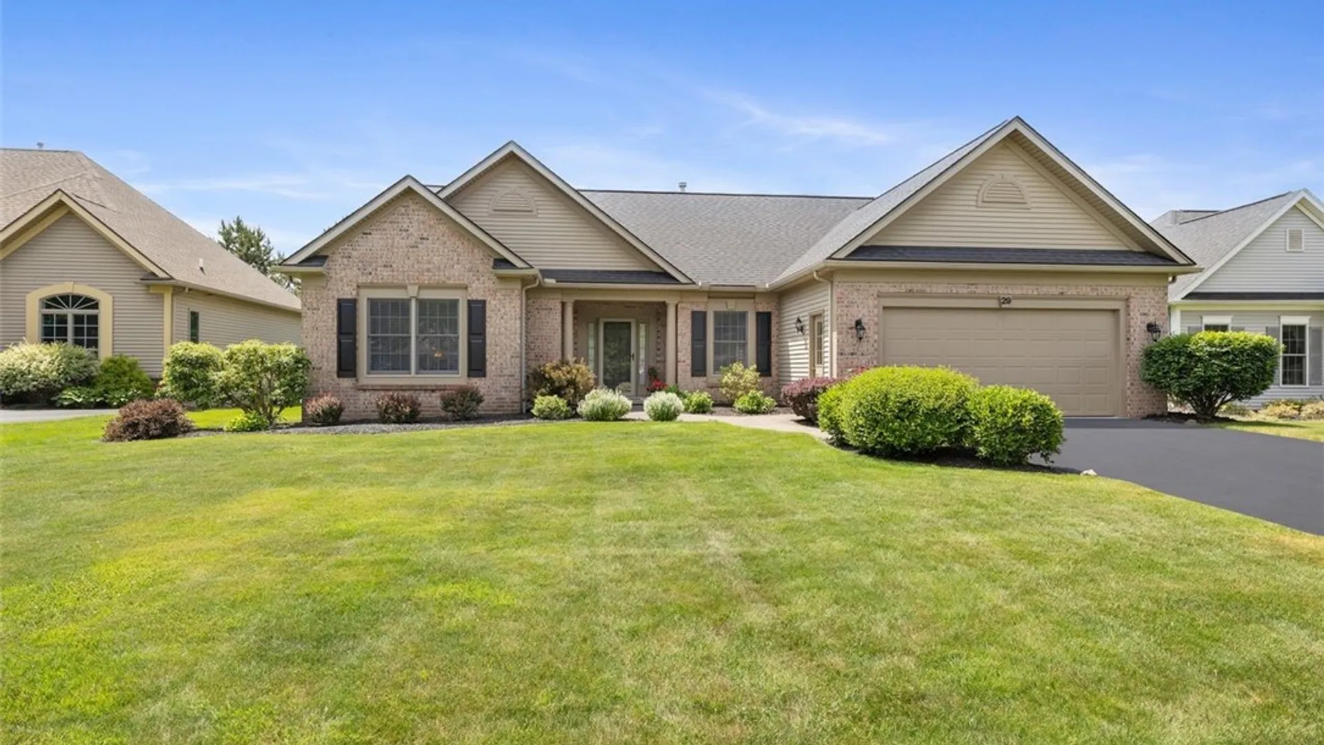 Property at 29 Brantley Way, Perinton, NY 14526 37