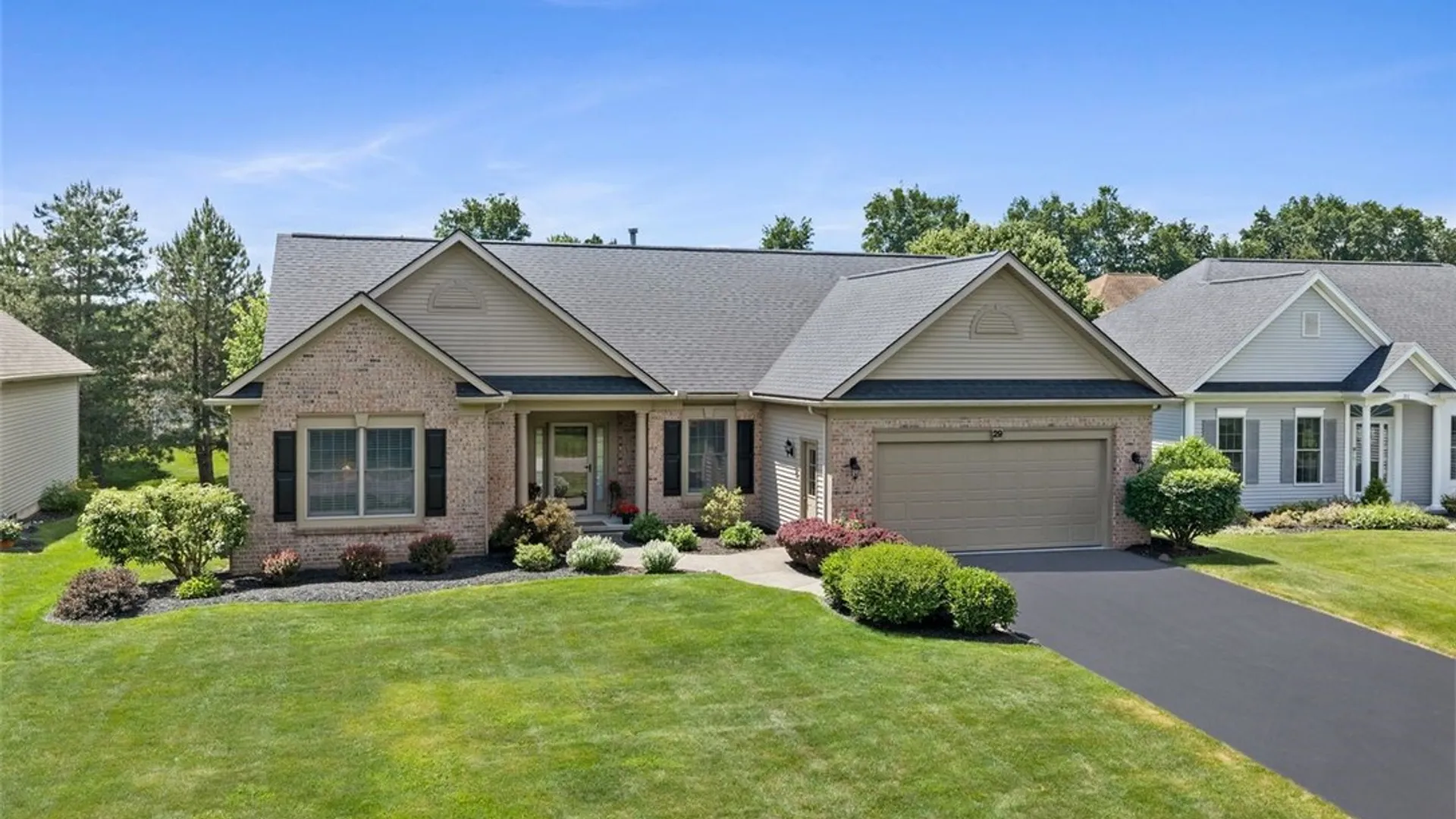 Property at 29 Brantley Way, Perinton, NY 14526 41