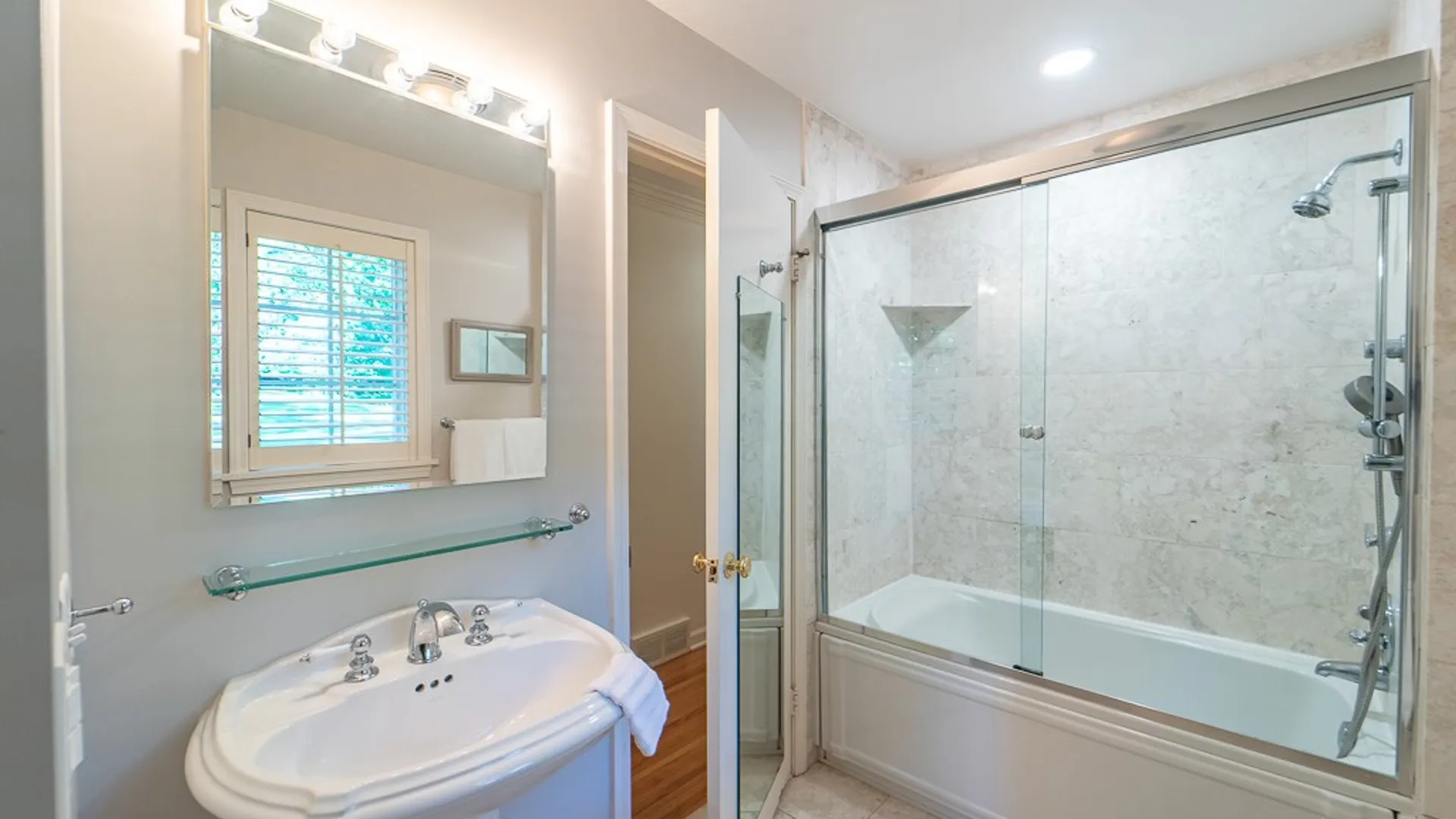 Property at 20 Briar Patch Road, Pittsford, NY 14618 28