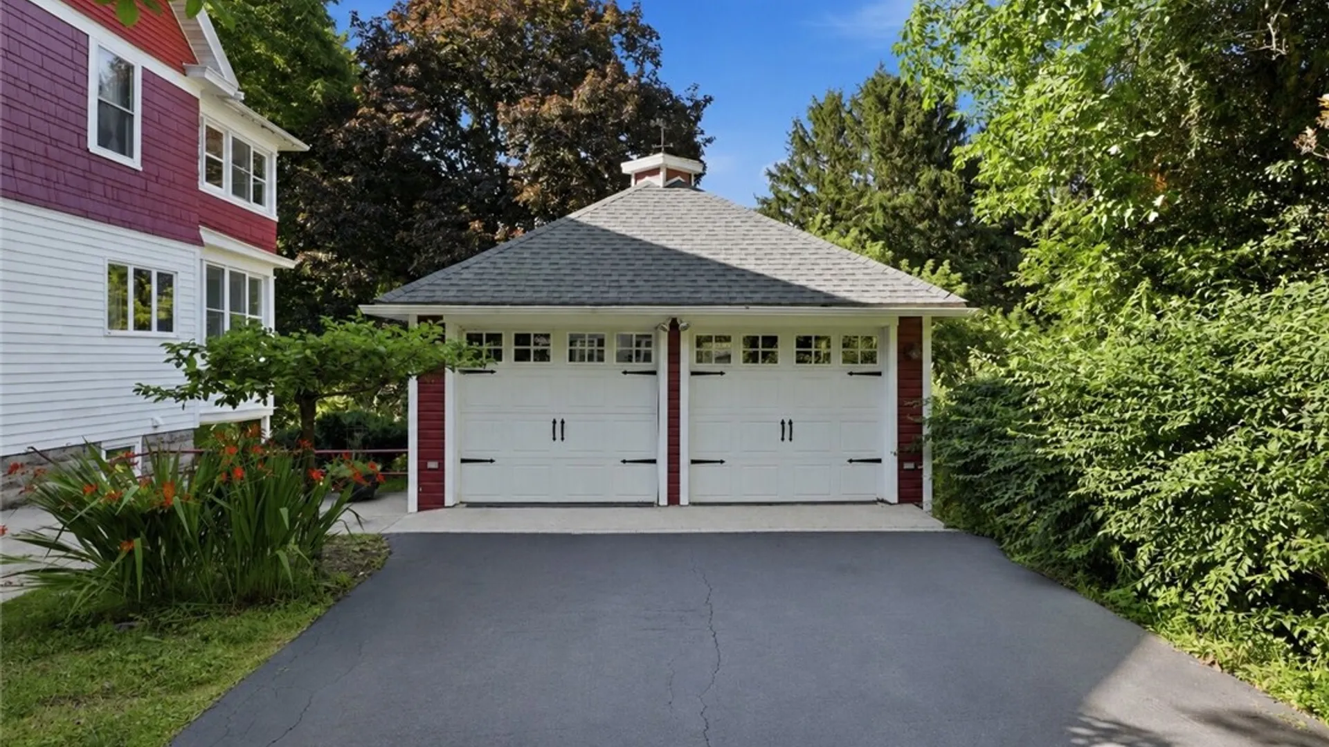 Property at 1440 Ridge Road, Webster, NY 14580 6