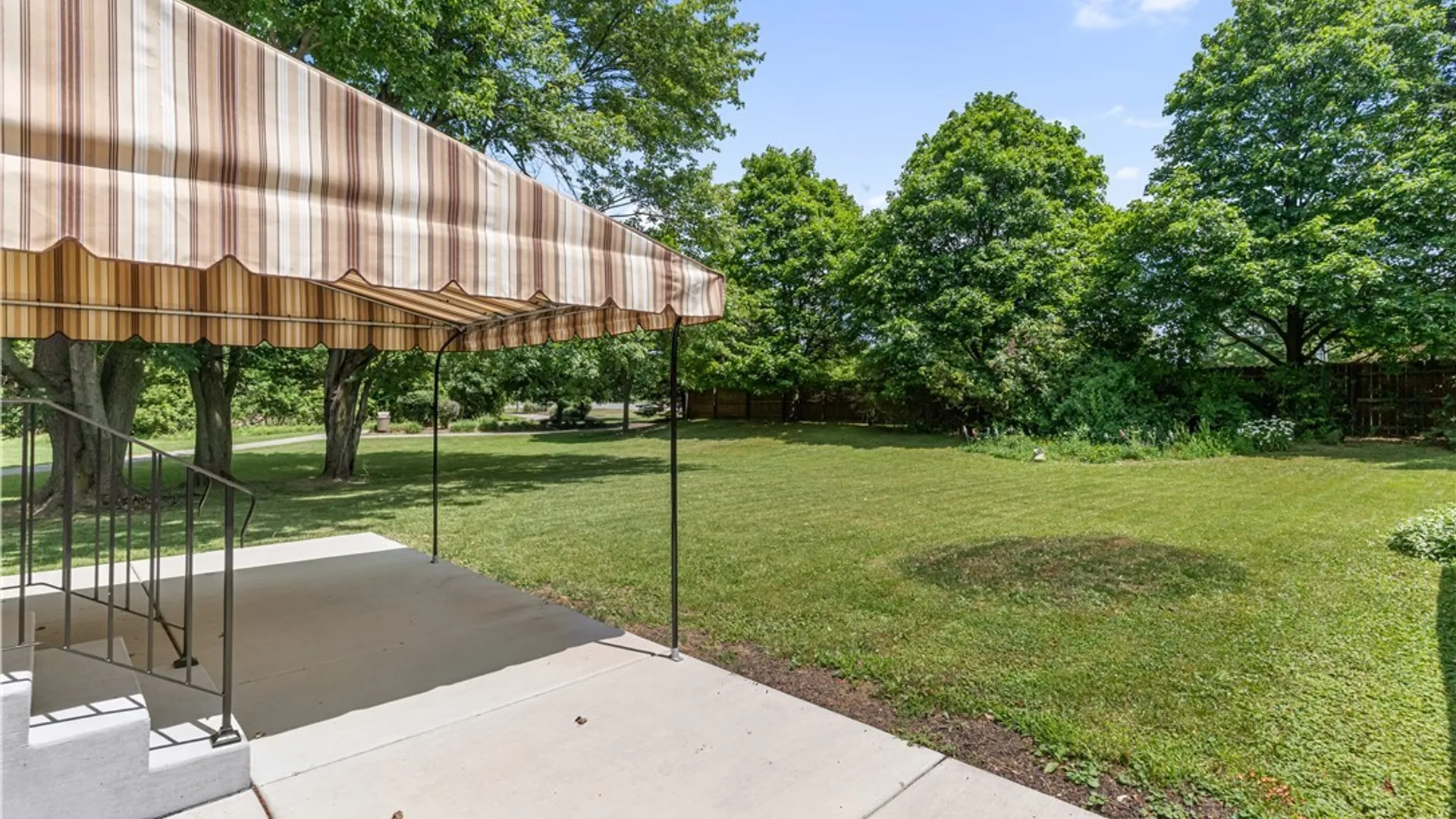 Property at 425 Robin Road, Amherst, NY 14228 26