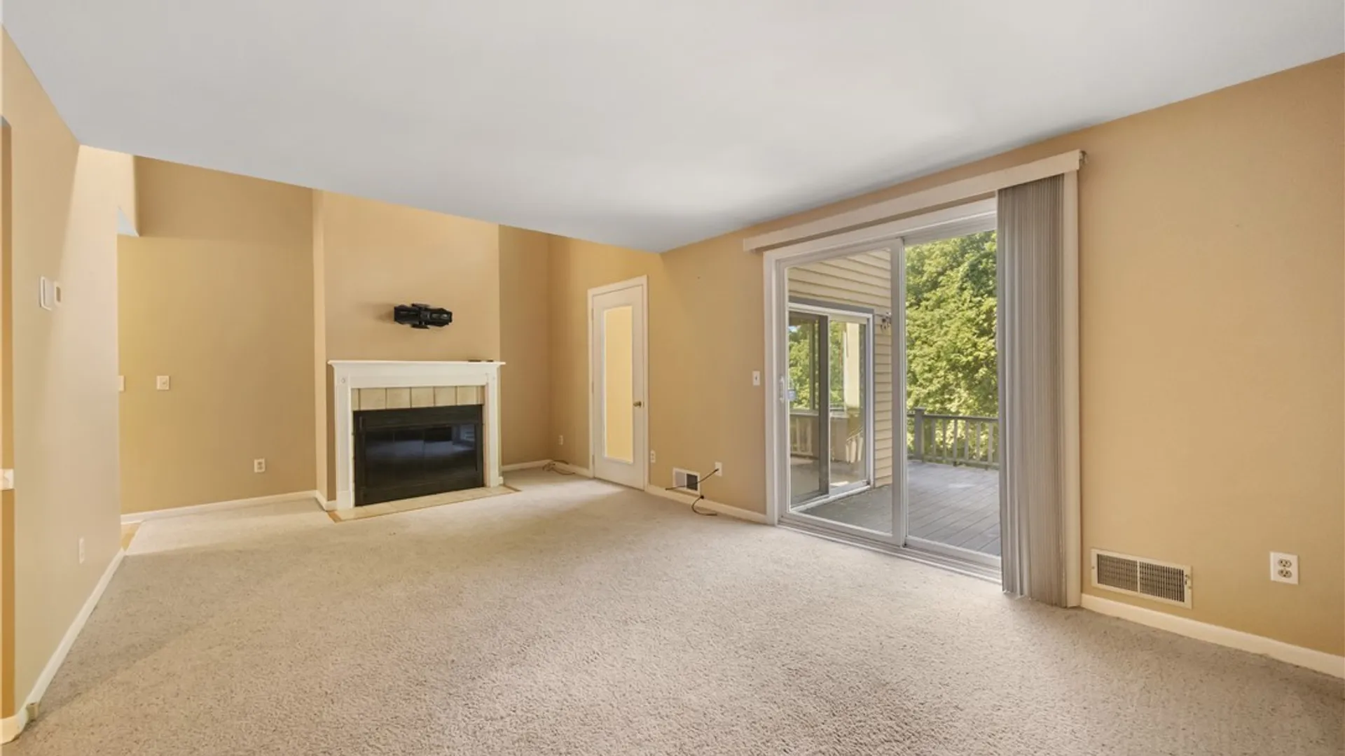 Property at 4874 Huntwood Path, Manlius, NY 13104 5