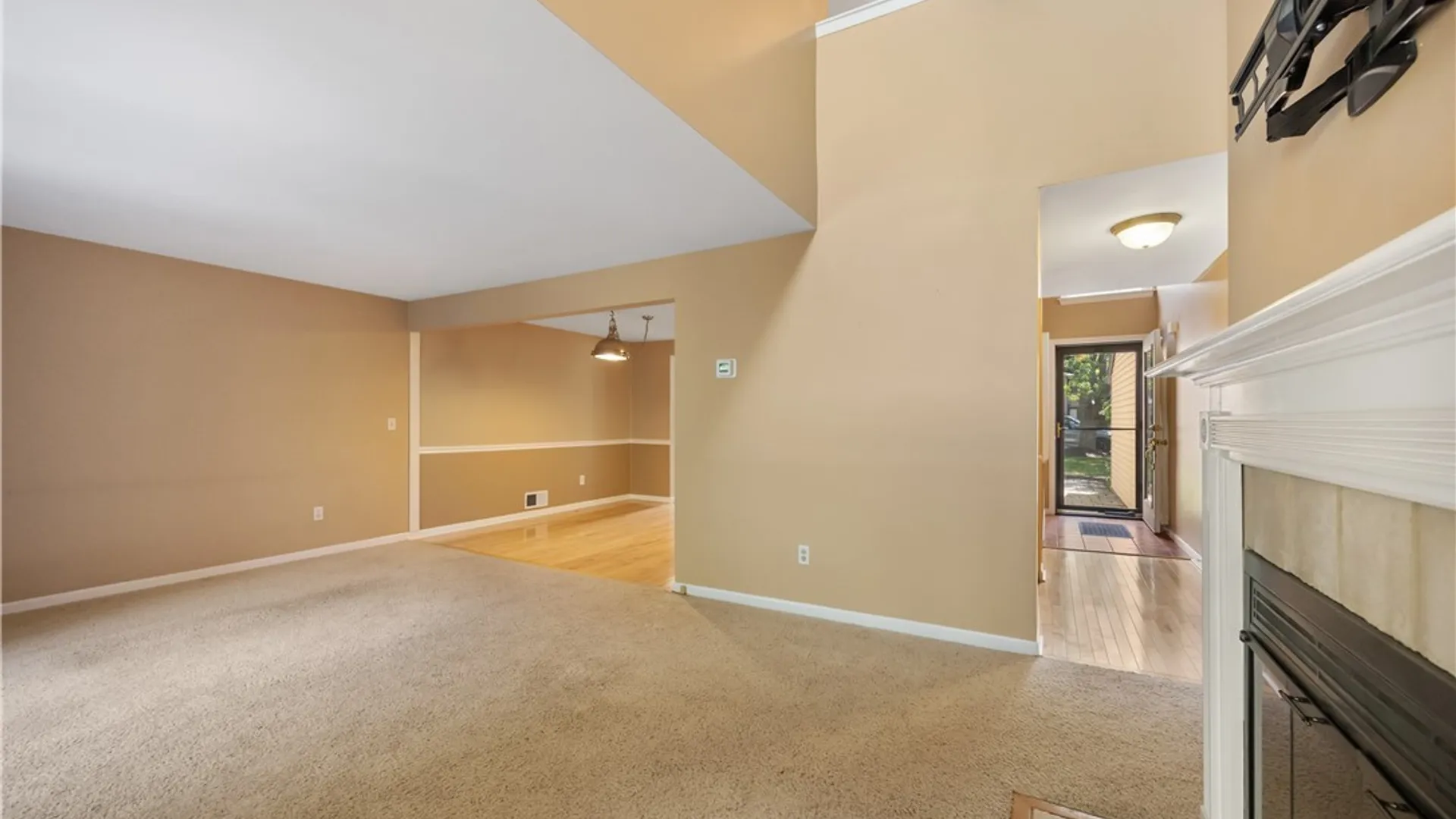 Property at 4874 Huntwood Path, Manlius, NY 13104 8