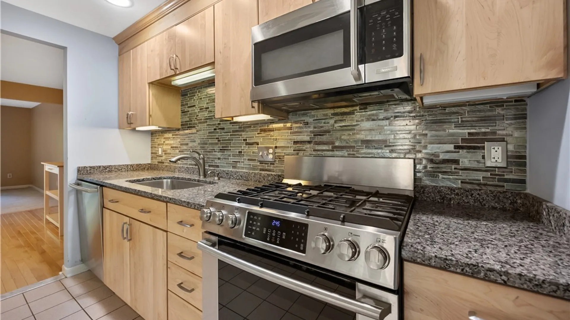 Property at 4874 Huntwood Path, Manlius, NY 13104 15