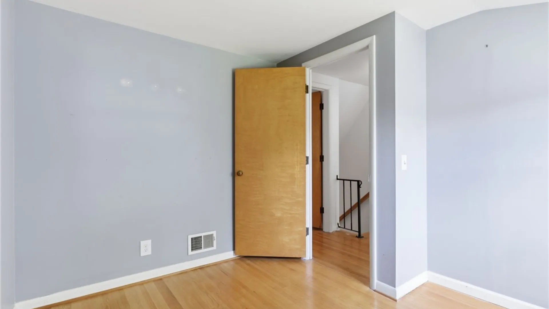 Property at 193 Rogene St, Greece, NY 14616 16