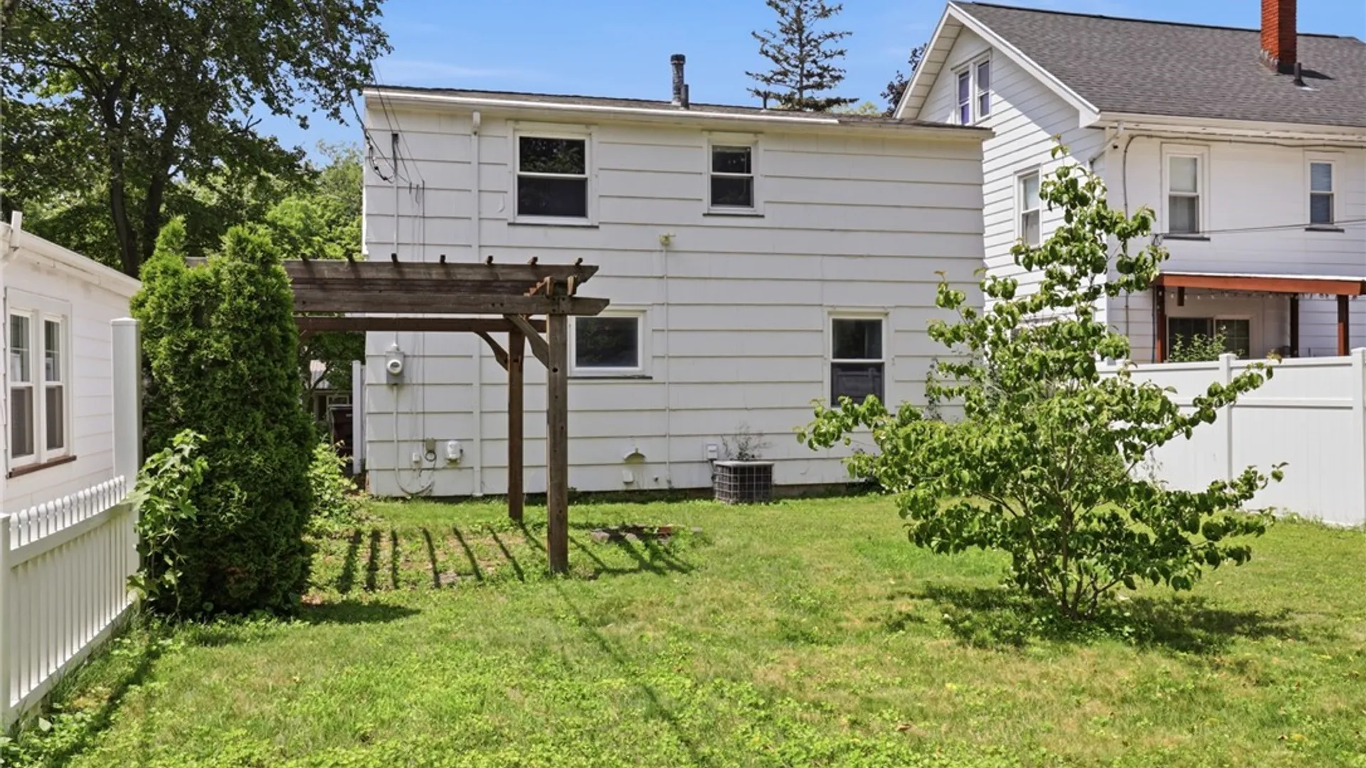 Property at 193 Rogene St, Greece, NY 14616 25