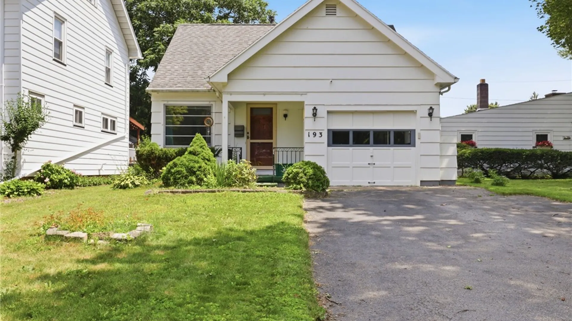 Property at 193 Rogene St, Greece, NY 14616 28