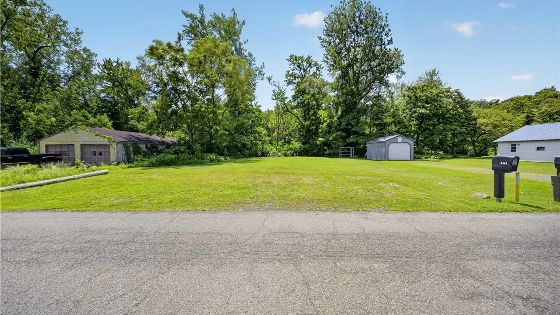 Property at 9110 Beach Road, Cicero, NY 13029 44