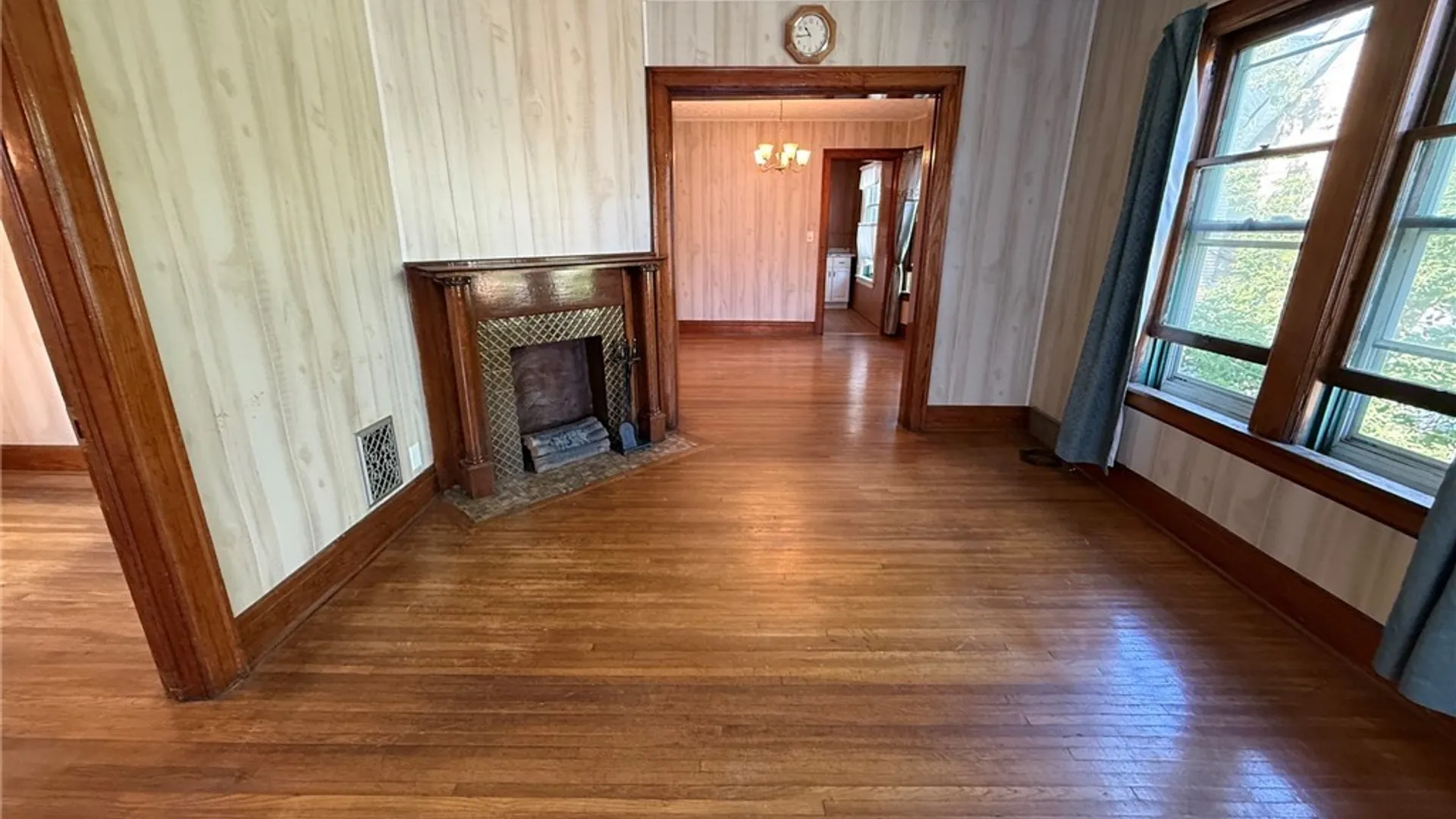 Property at 74 Ashton Place, Buffalo, NY 14220 13