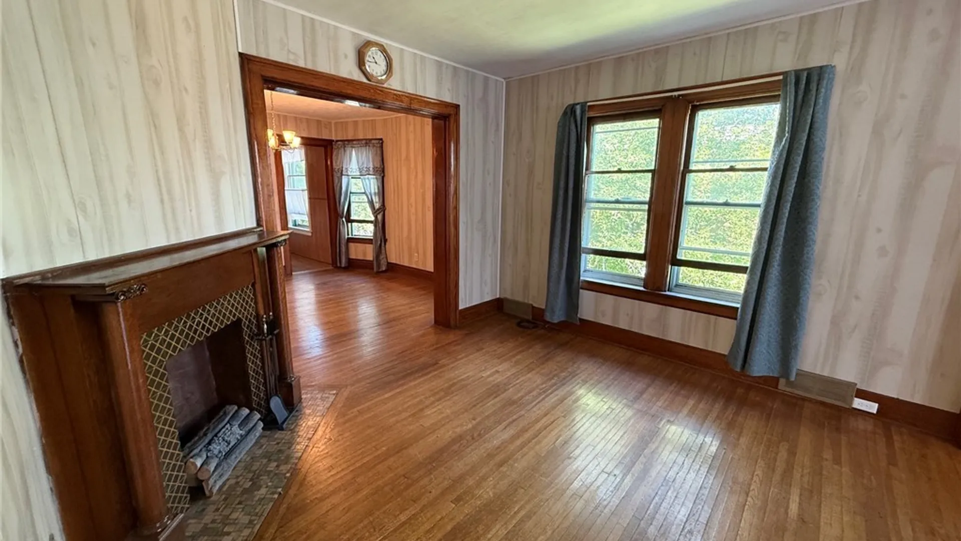 Property at 74 Ashton Place, Buffalo, NY 14220 14