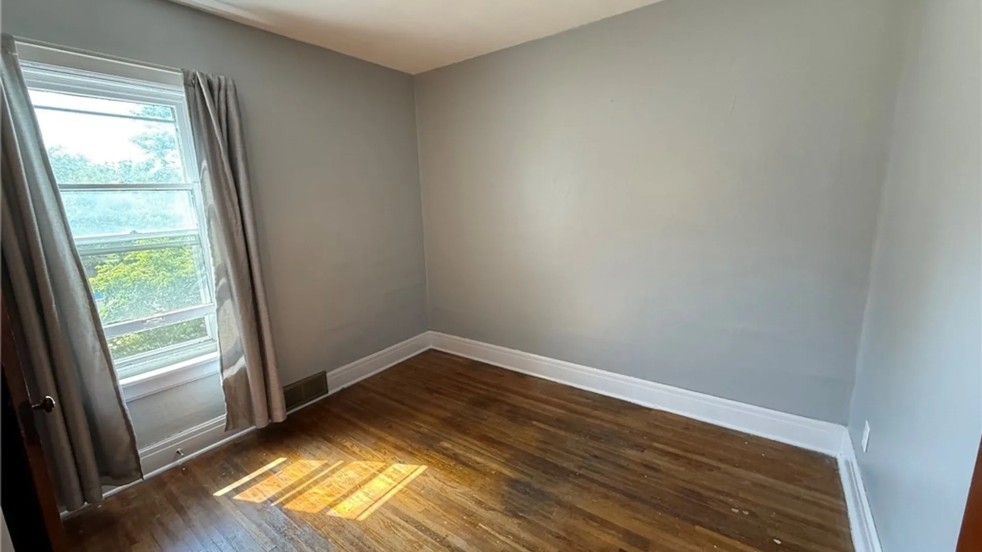 Property at 74 Ashton Place, Buffalo, NY 14220 36