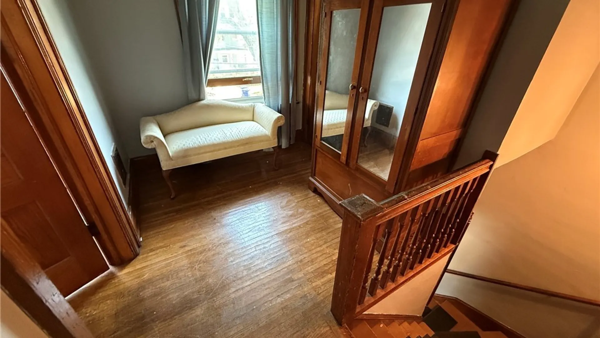 Property at 74 Ashton Place, Buffalo, NY 14220 5