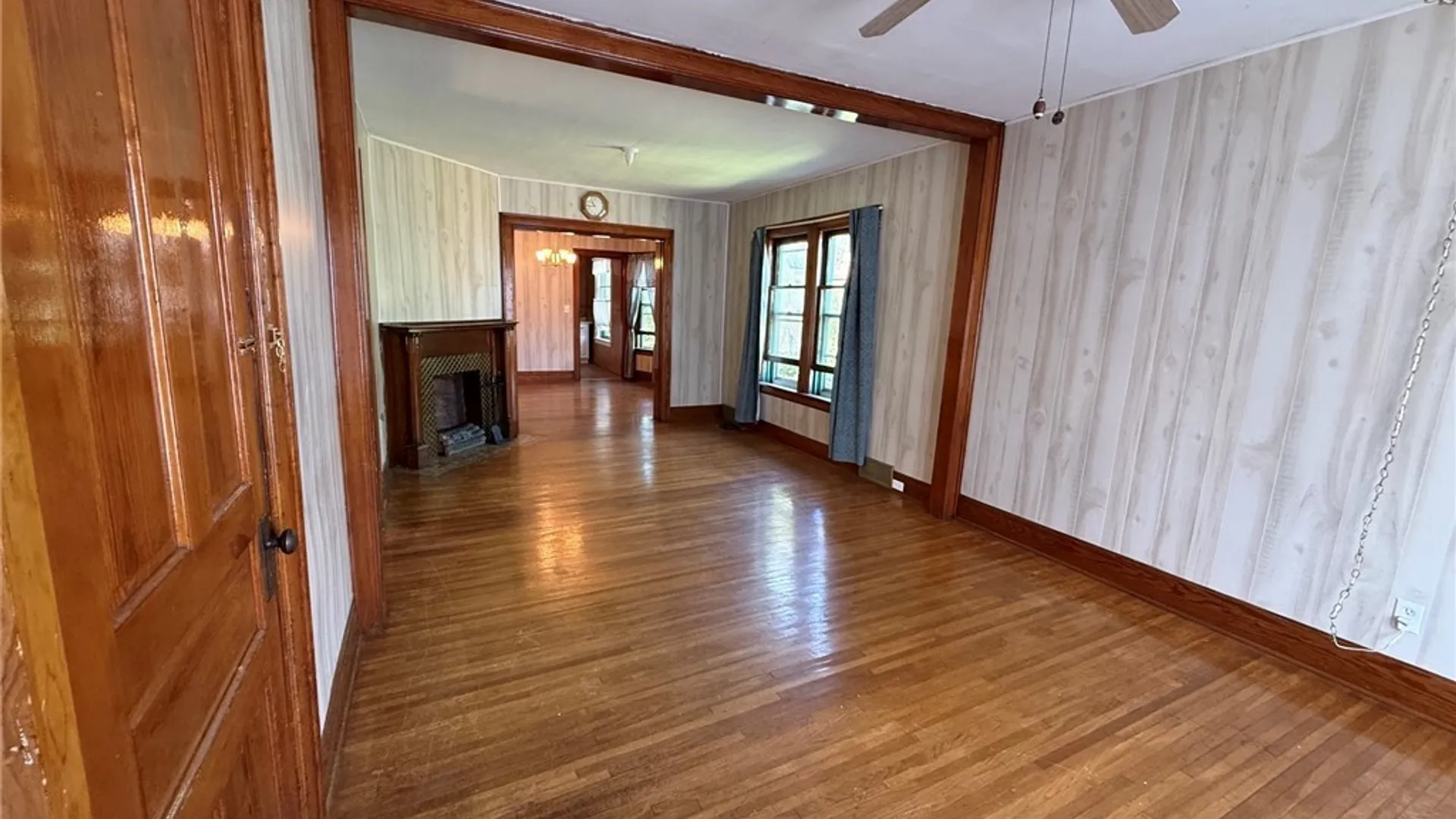 Property at 74 Ashton Place, Buffalo, NY 14220 7
