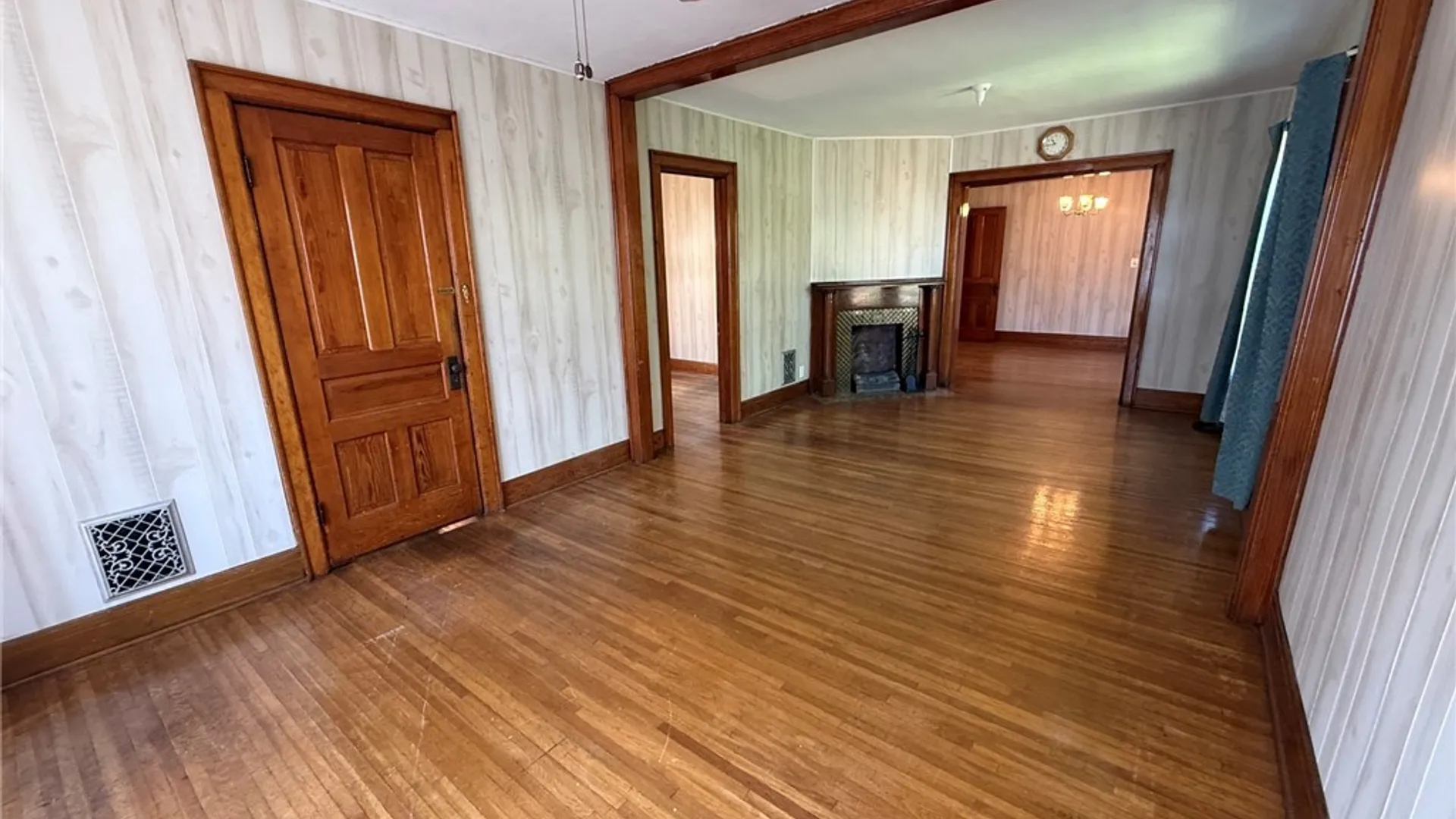 Property at 74 Ashton Place, Buffalo, NY 14220 9