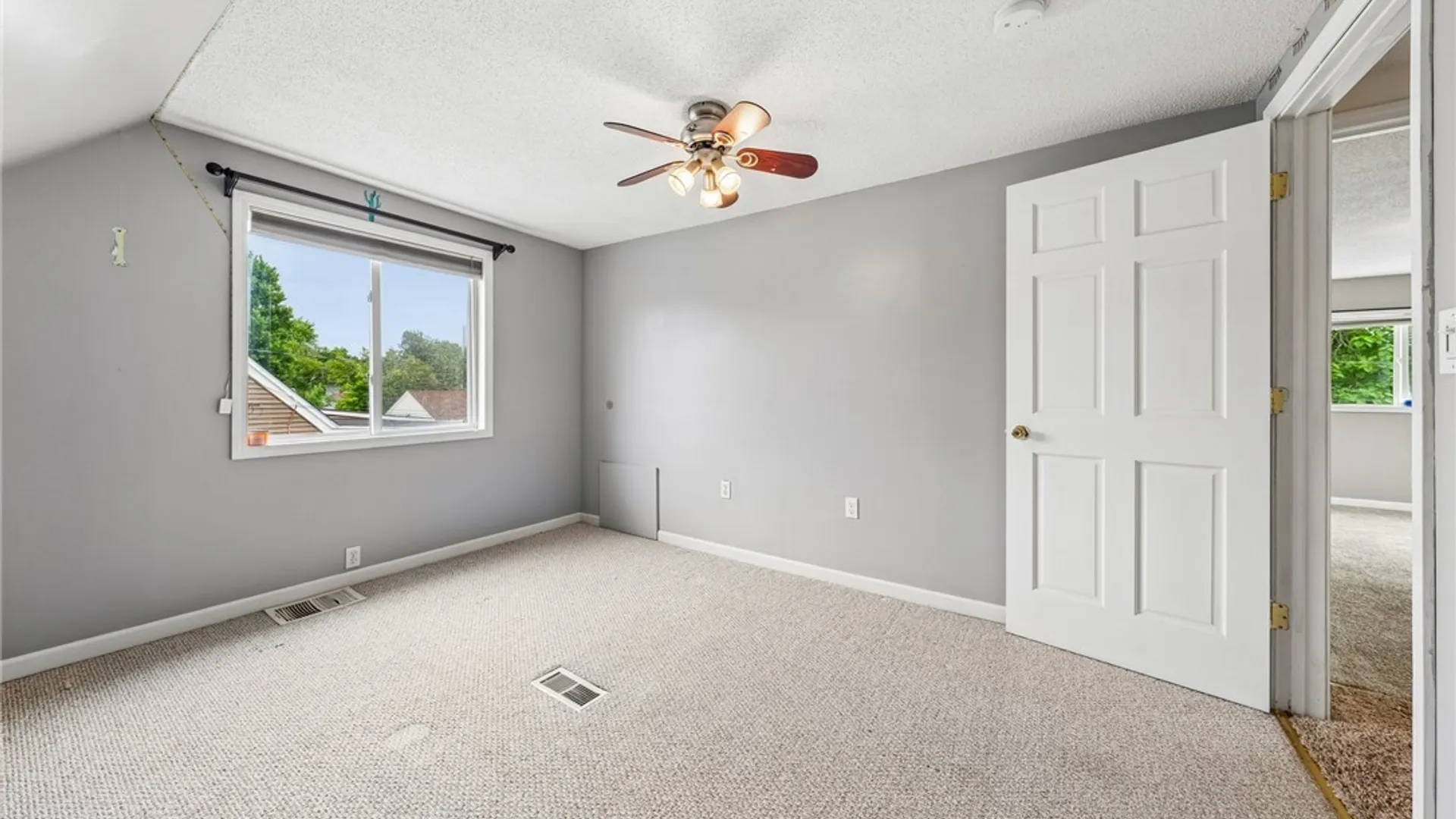 Property at 55 Federal Avenue, Cheektowaga, NY 14225 12