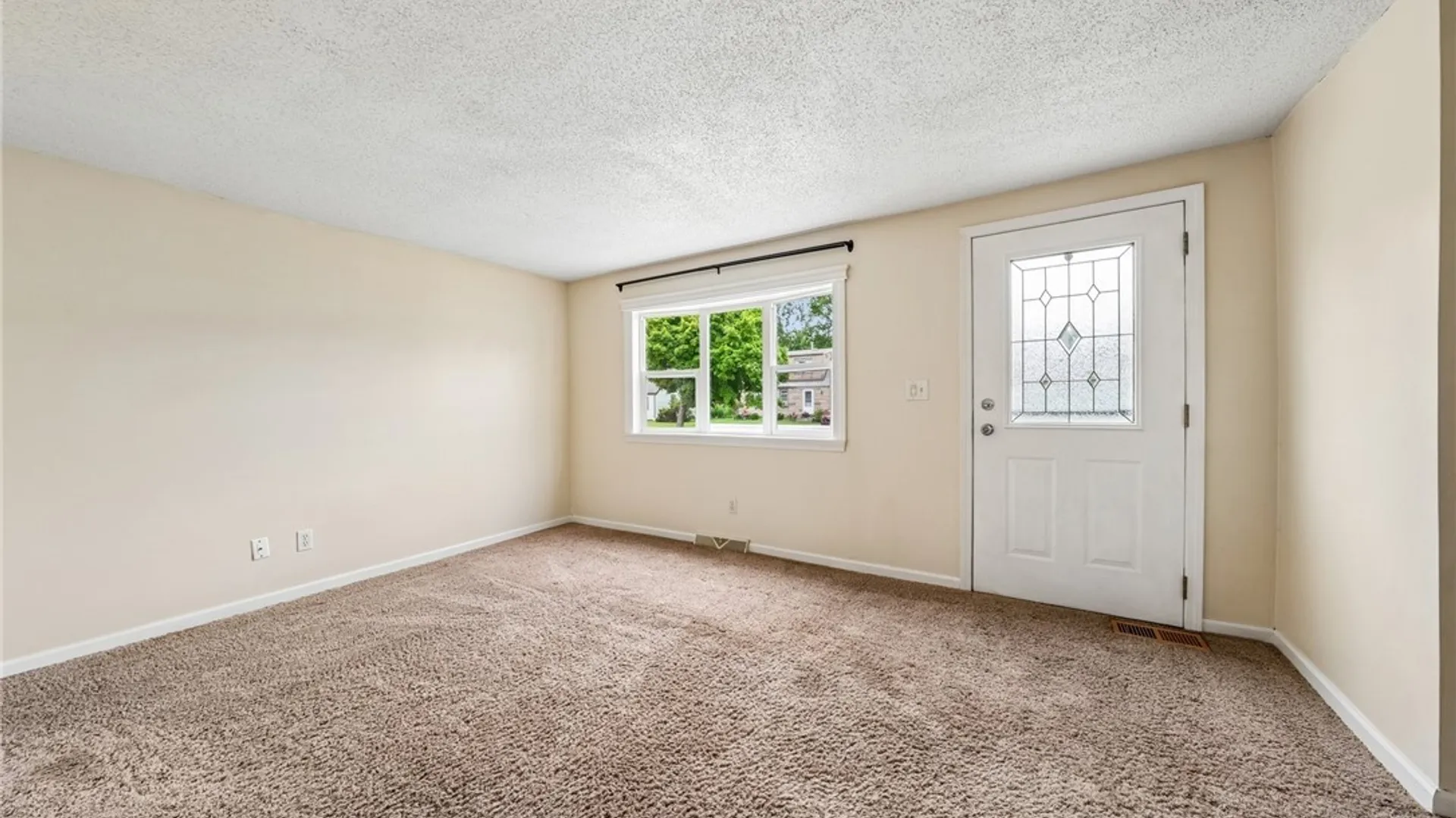 Property at 55 Federal Avenue, Cheektowaga, NY 14225 14