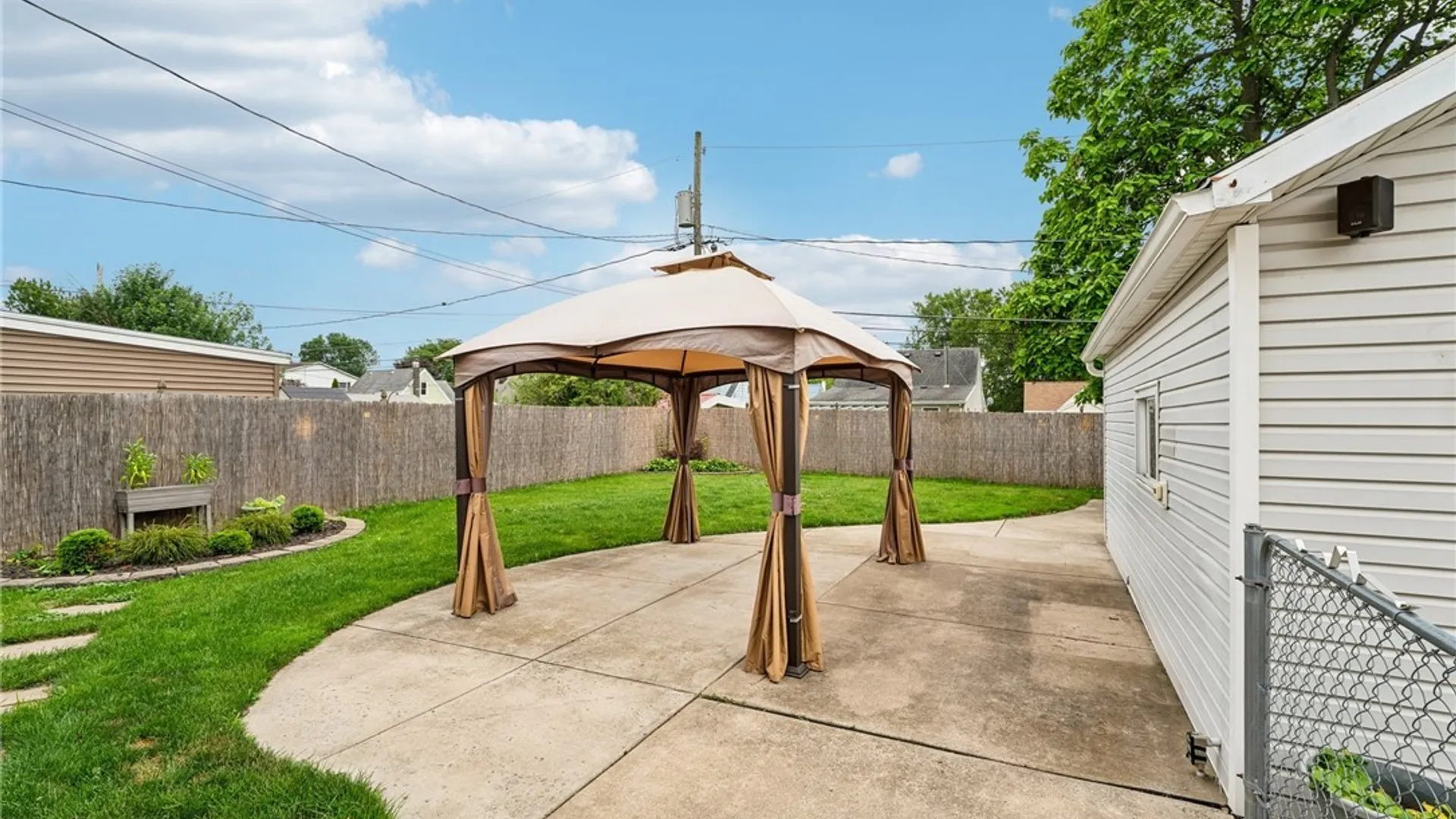 Property at 55 Federal Avenue, Cheektowaga, NY 14225 43