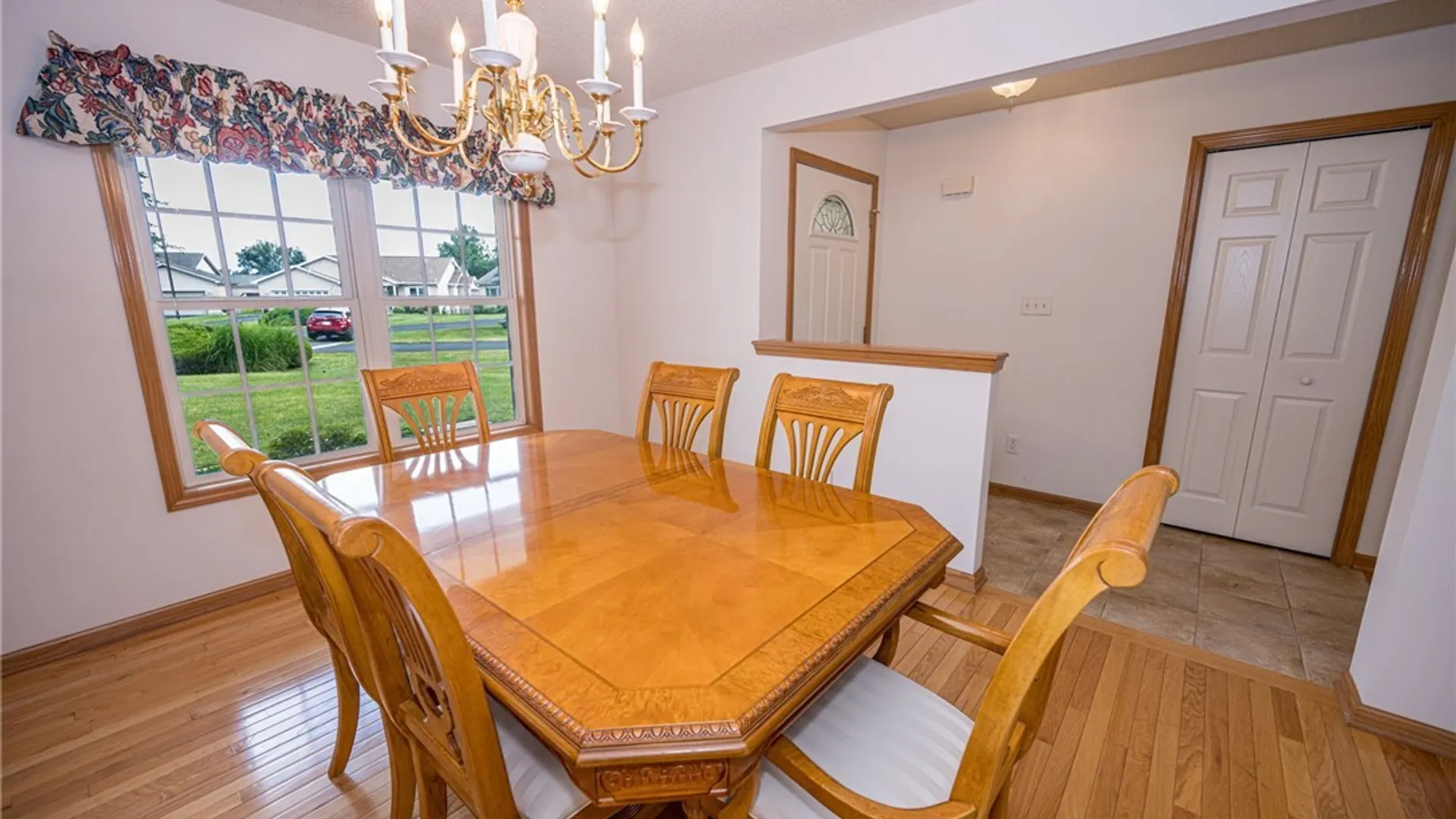Property at 5 Alexander Parkway, Pendleton, NY 14120 5