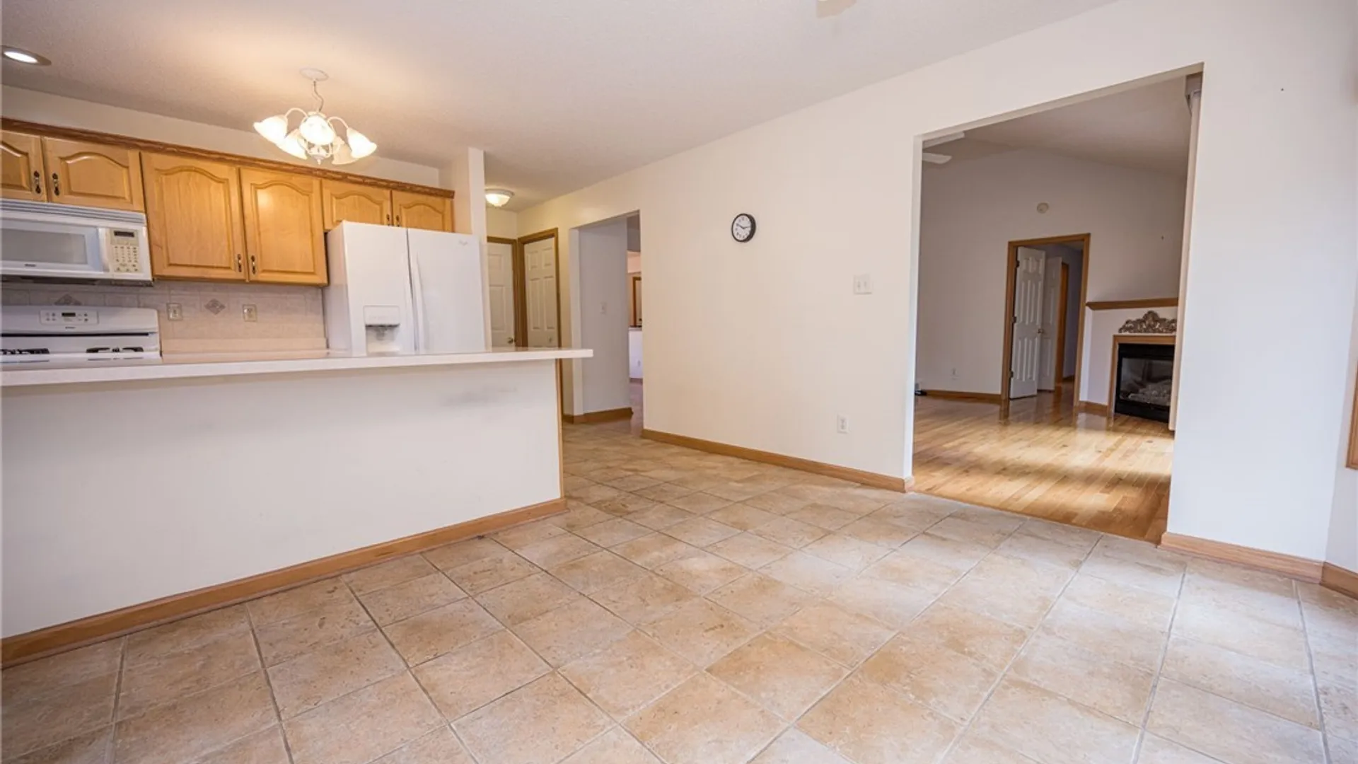 Property at 5 Alexander Parkway, Pendleton, NY 14120 13