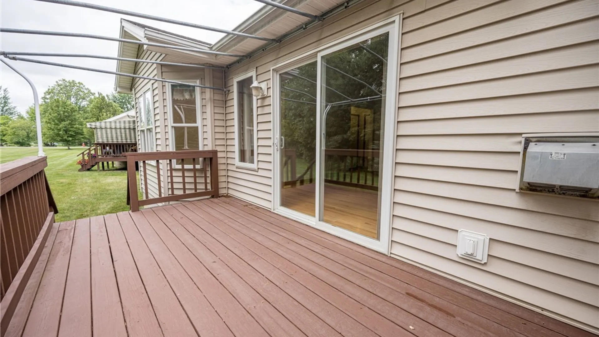 Property at 5 Alexander Parkway, Pendleton, NY 14120 44