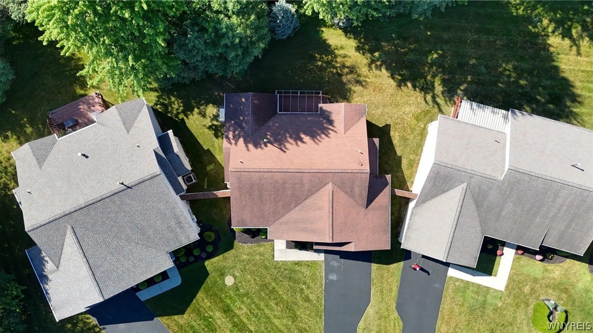 Property at 5 Alexander Parkway, Pendleton, NY 14120 47