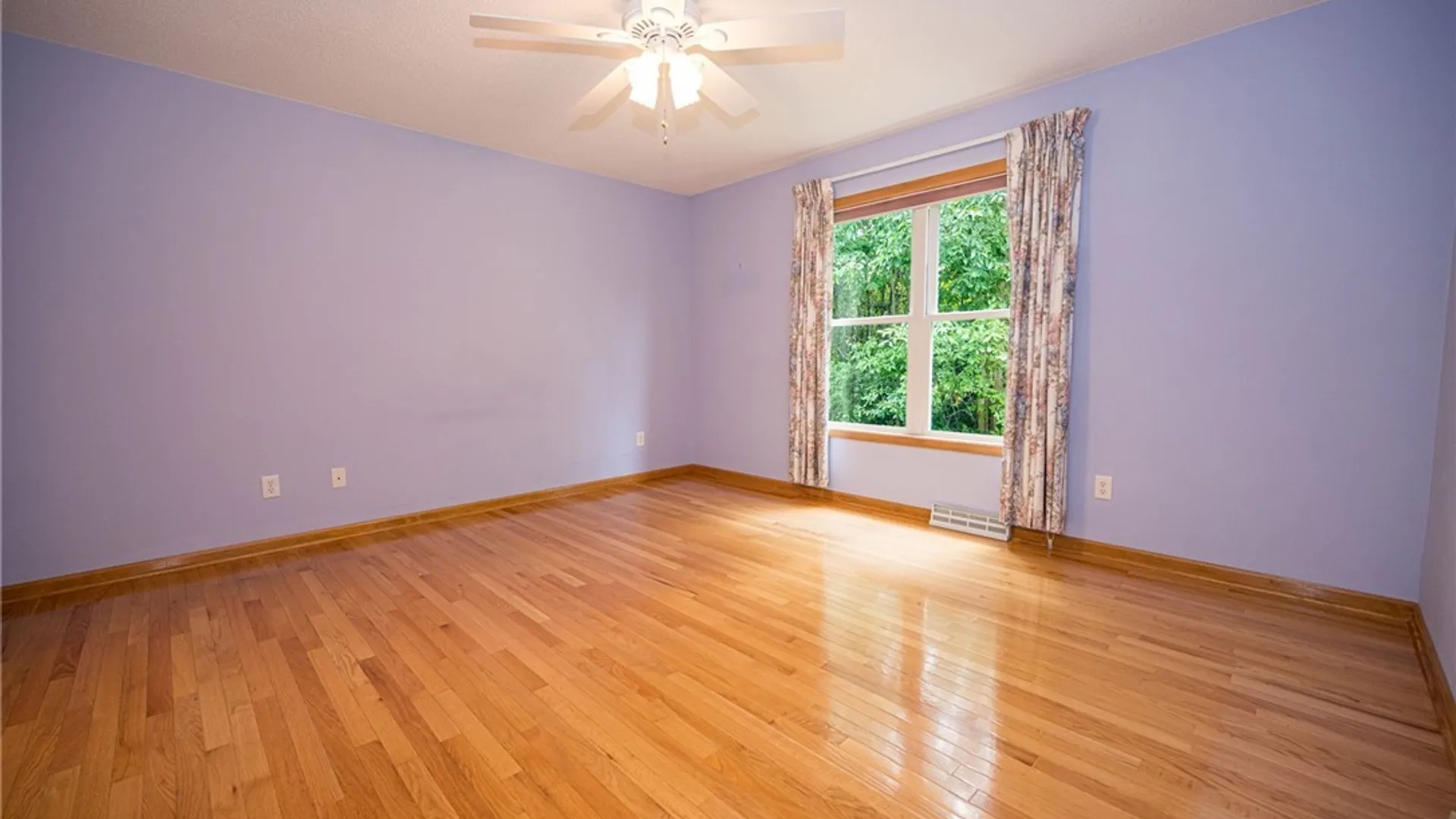 Property at 5 Alexander Parkway, Pendleton, NY 14120 17