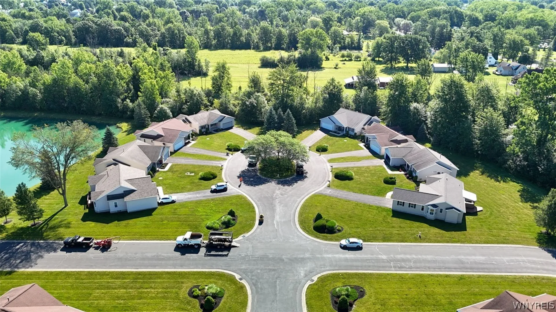 Property at 5 Alexander Parkway, Pendleton, NY 14120 49