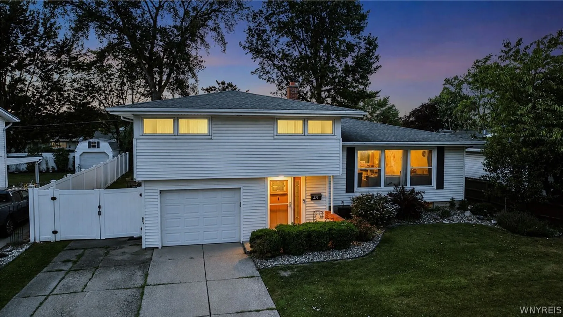 Property at 270 Greenhaven Terrace, Tonawanda, NY 14150 48