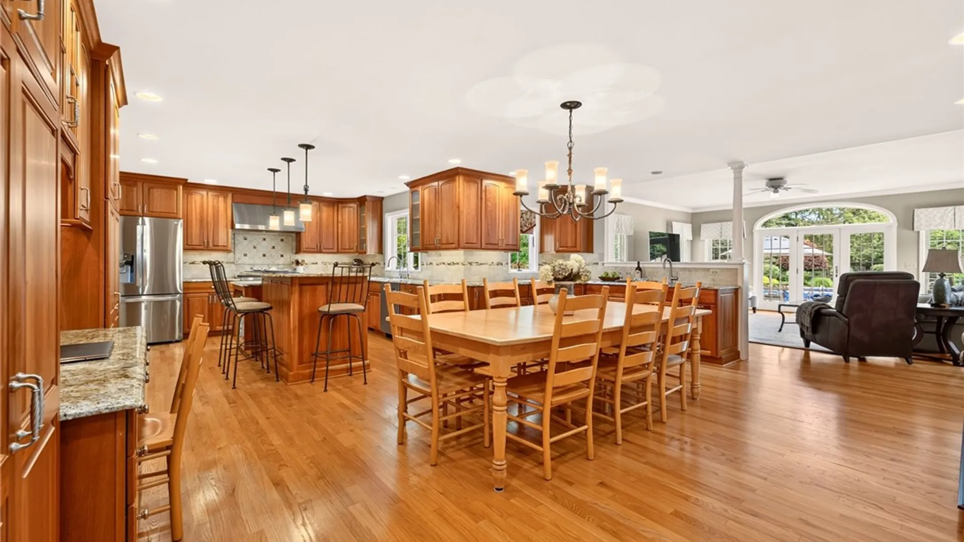 Property at 3 Farm Field Lane, Pittsford, NY 14534 13