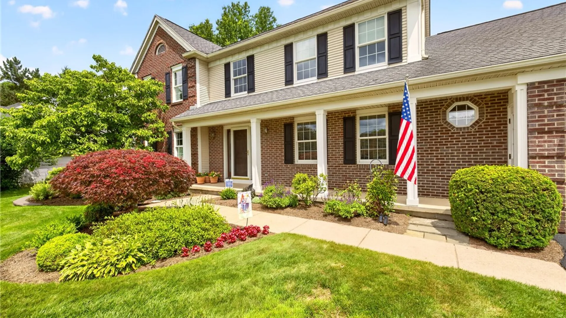 Property at 3 Farm Field Lane, Pittsford, NY 14534 2